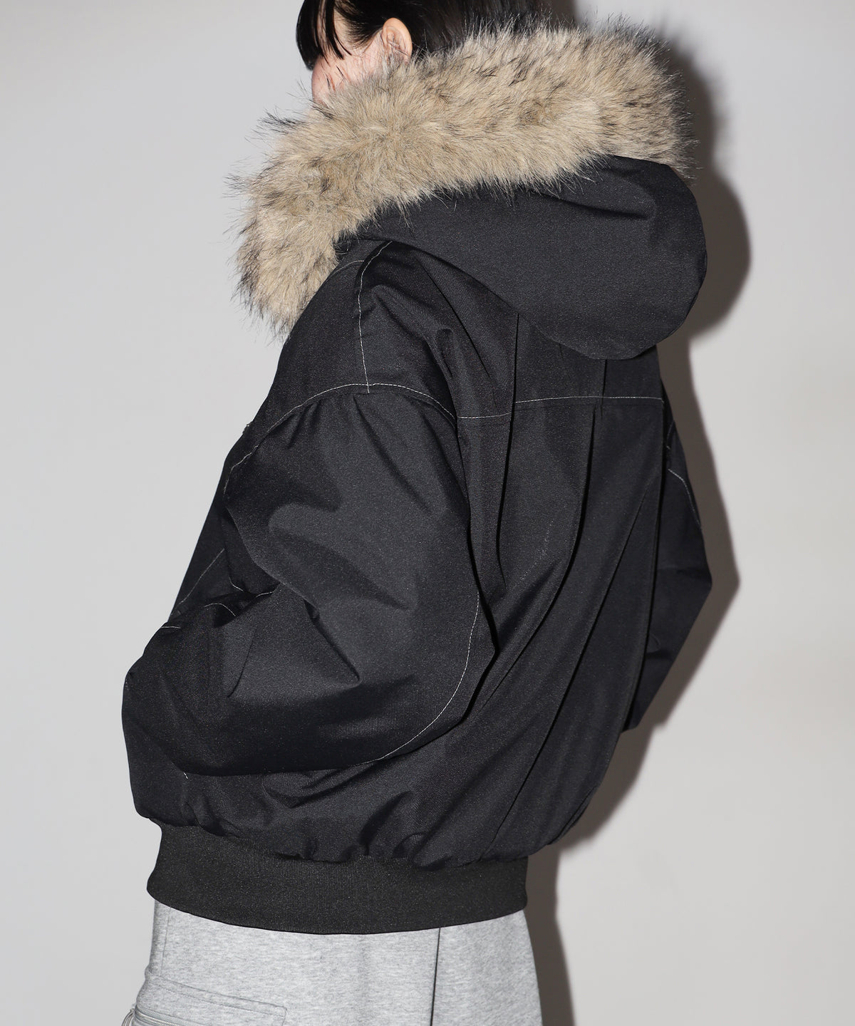 配色ステッチファーフード中綿オーバーブルゾン / stitch fur hood fake down over blouson
