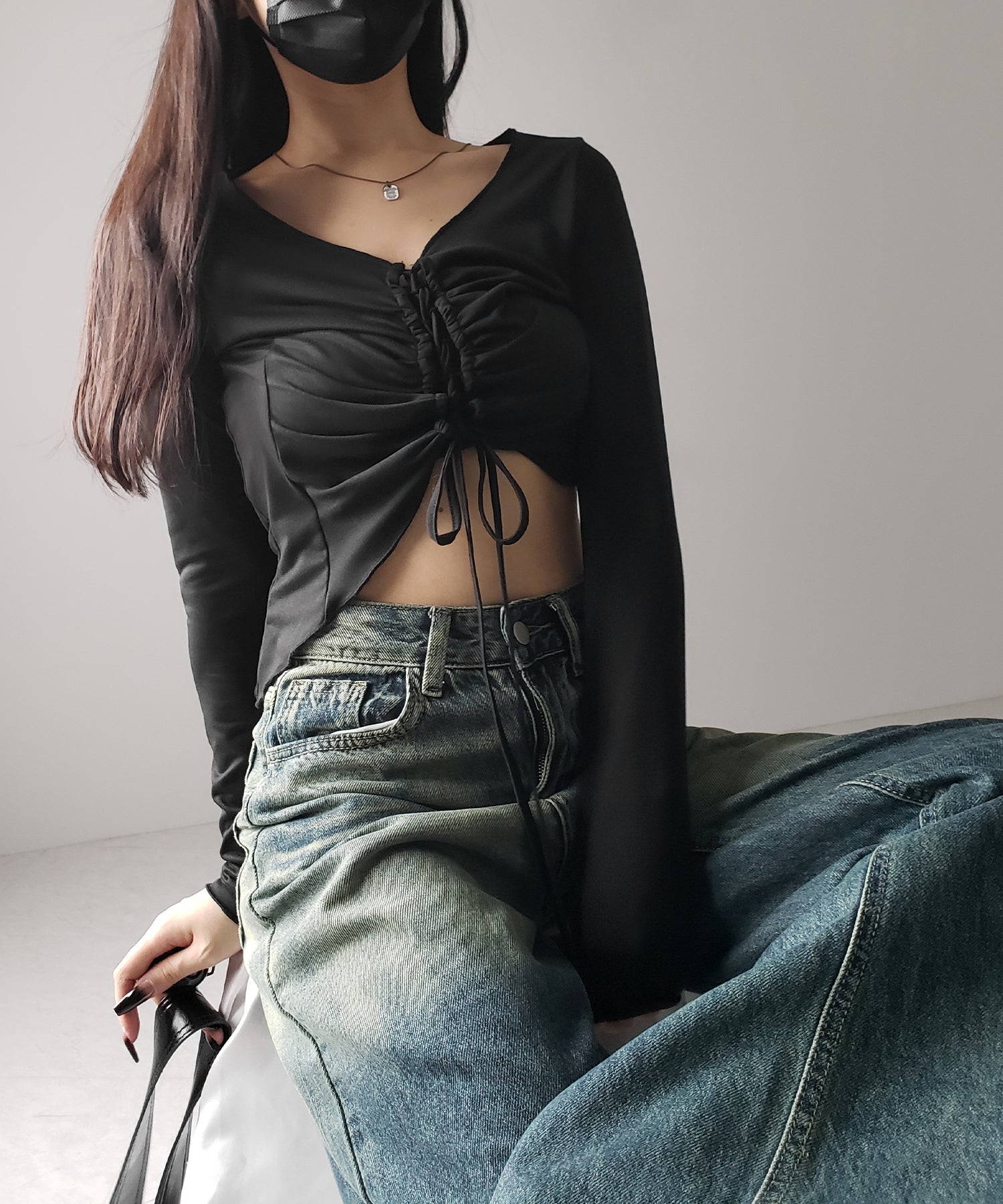 レースアップショートスリムカットソートップス / lace up short slim cut and sew tops