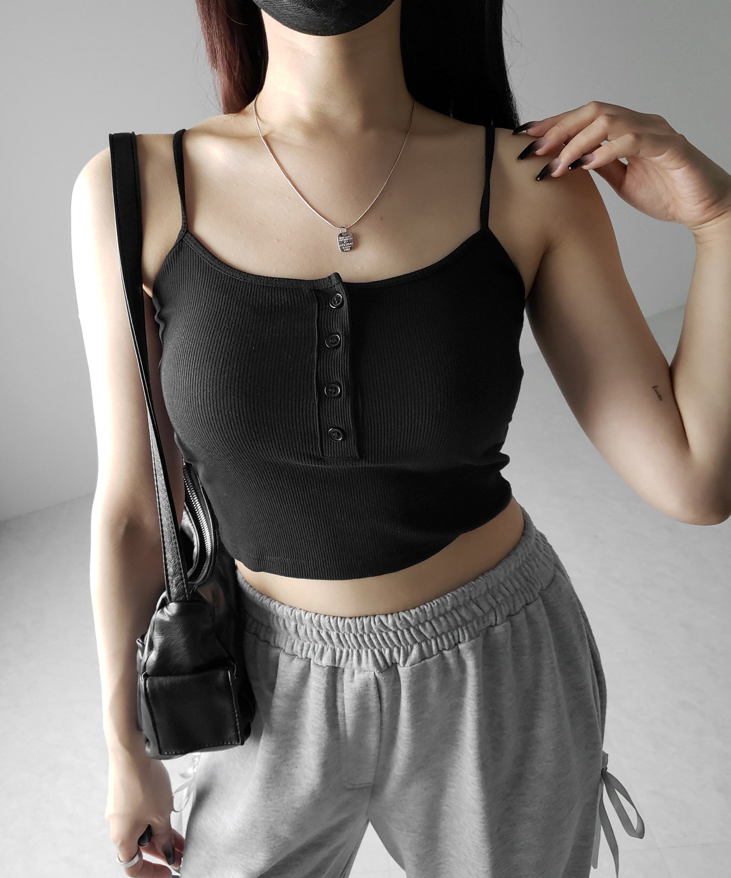 【 カップ付き 】フロントボタンヘンリーネックショートリブキャミソール / front button henry neck short rib camisole