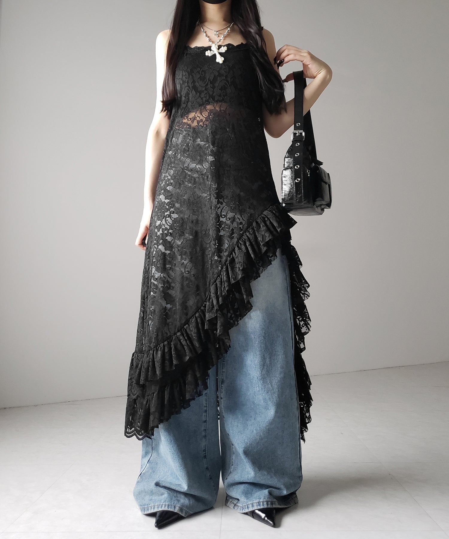 【 2color 】アシンメトリーフリルレイヤードレースキャミワンピース / asymmetry frill layered lace cami onepiece
