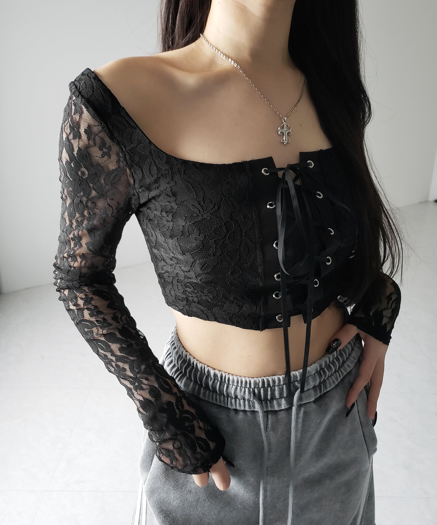 【 2color 】レースアップコルセットリボンショートレーストップス / laceup corset ribbon short lace tops