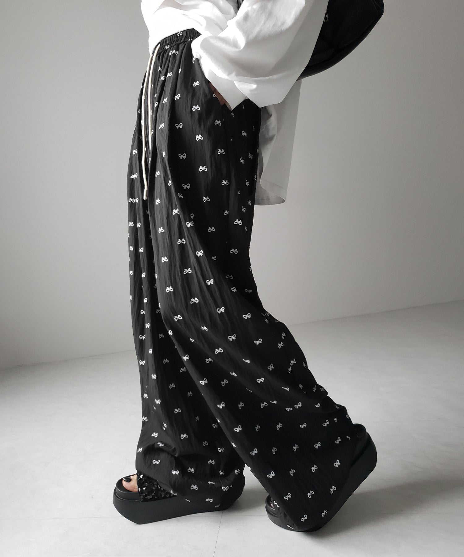 【 2color 】リボンプリントワイドイージーパンツ / ribbon print wide easy pants