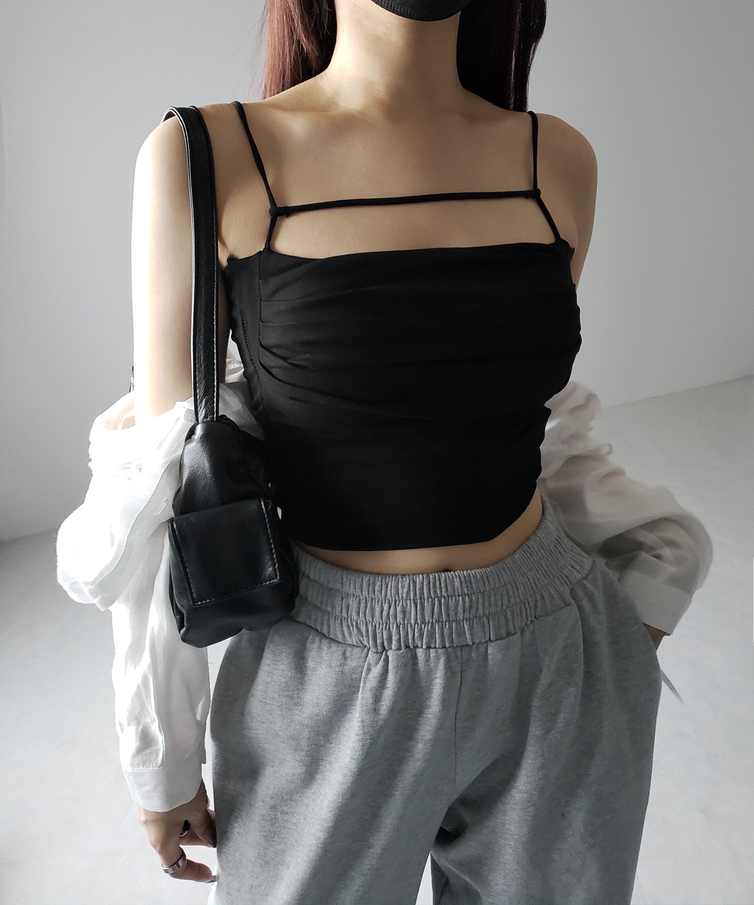 【 カップ付き/2WAY 】ラインストラップタックショートキャミソール / line strap tuck short camisole