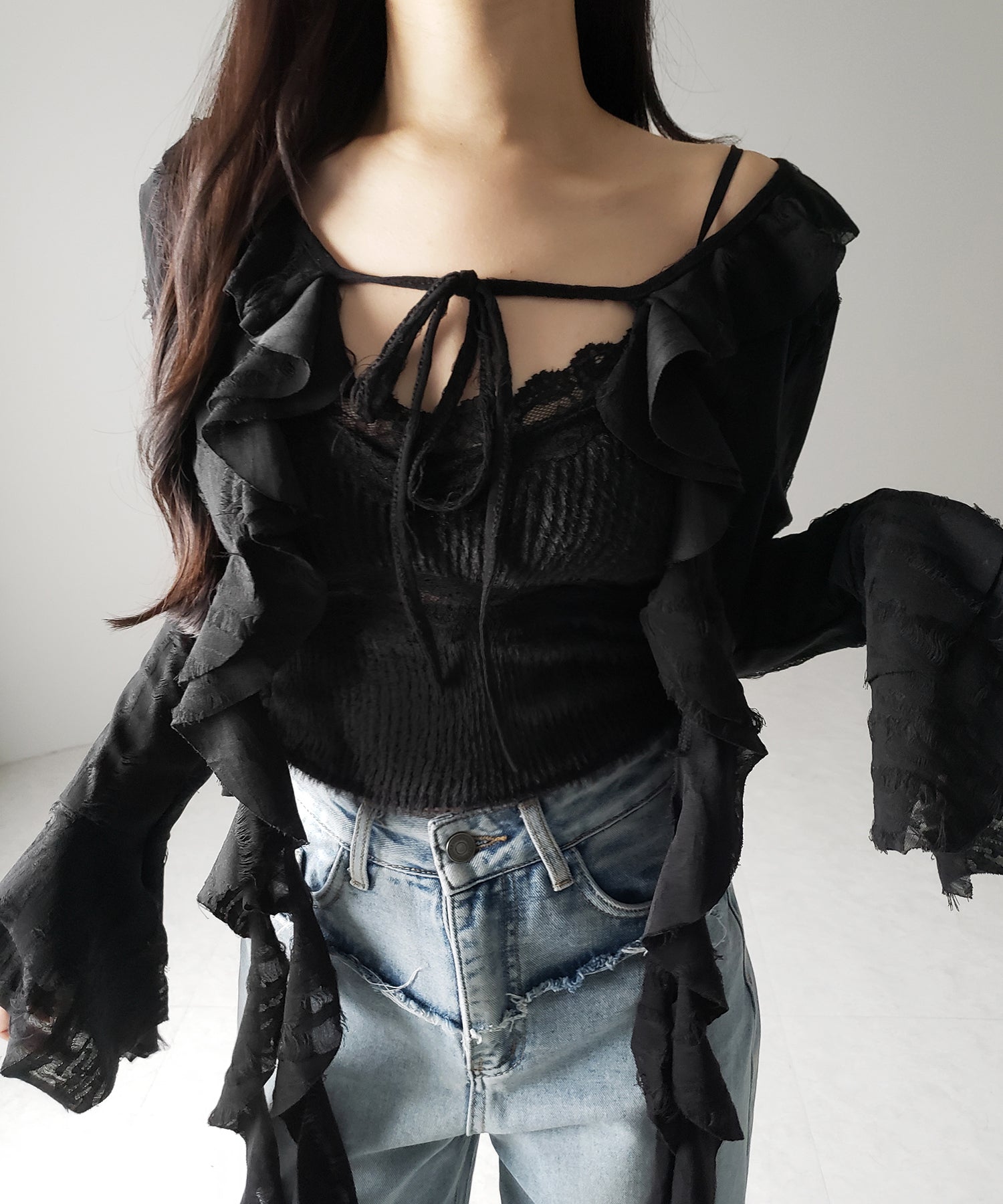 【 2color 】ダメージフリルショートリボンカーディガン / damage frill short ribbon cardigan