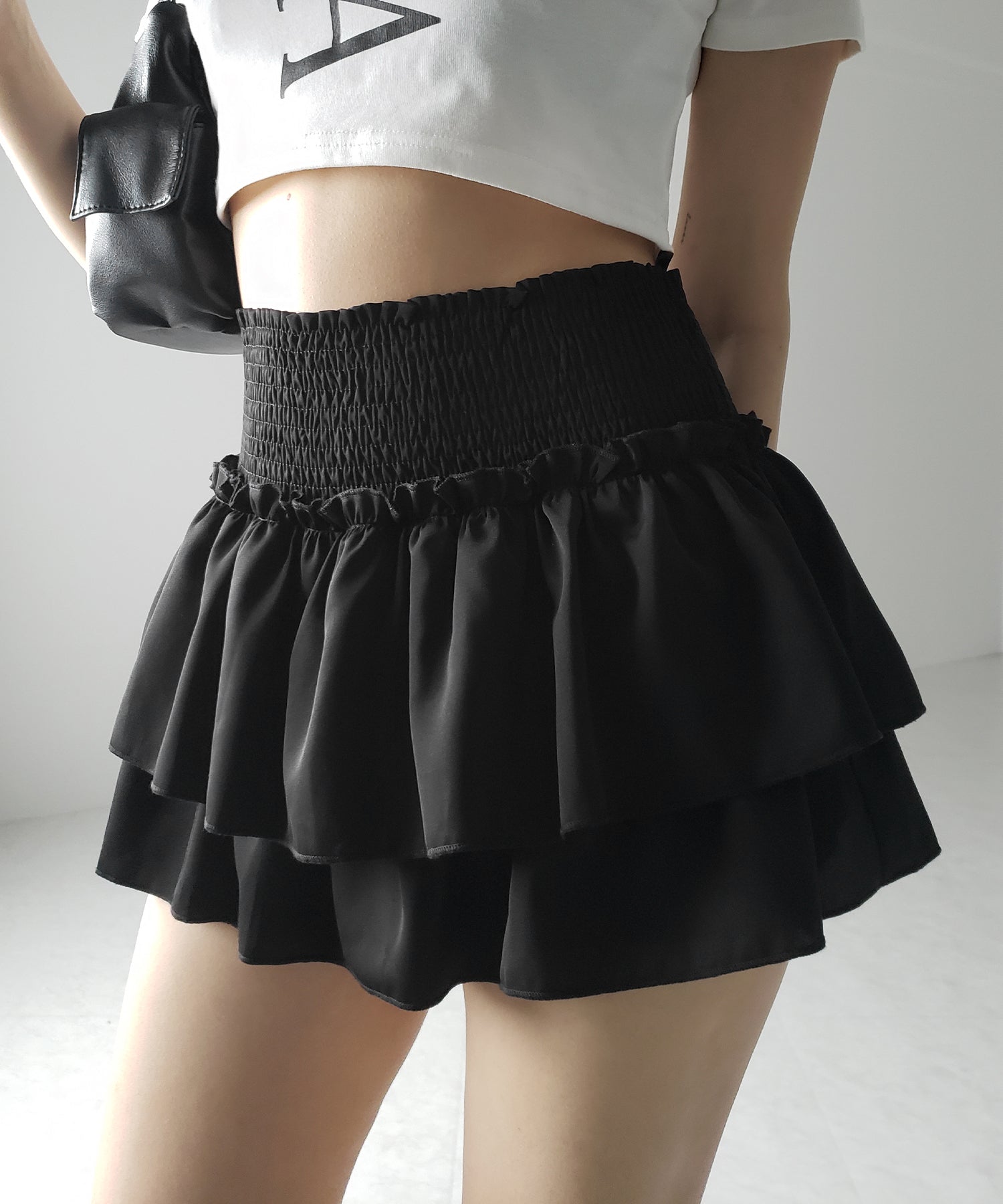 【 3color / 3size 】2段フリルシャーリングミニスカパン / double frill shirring mini skirt pants