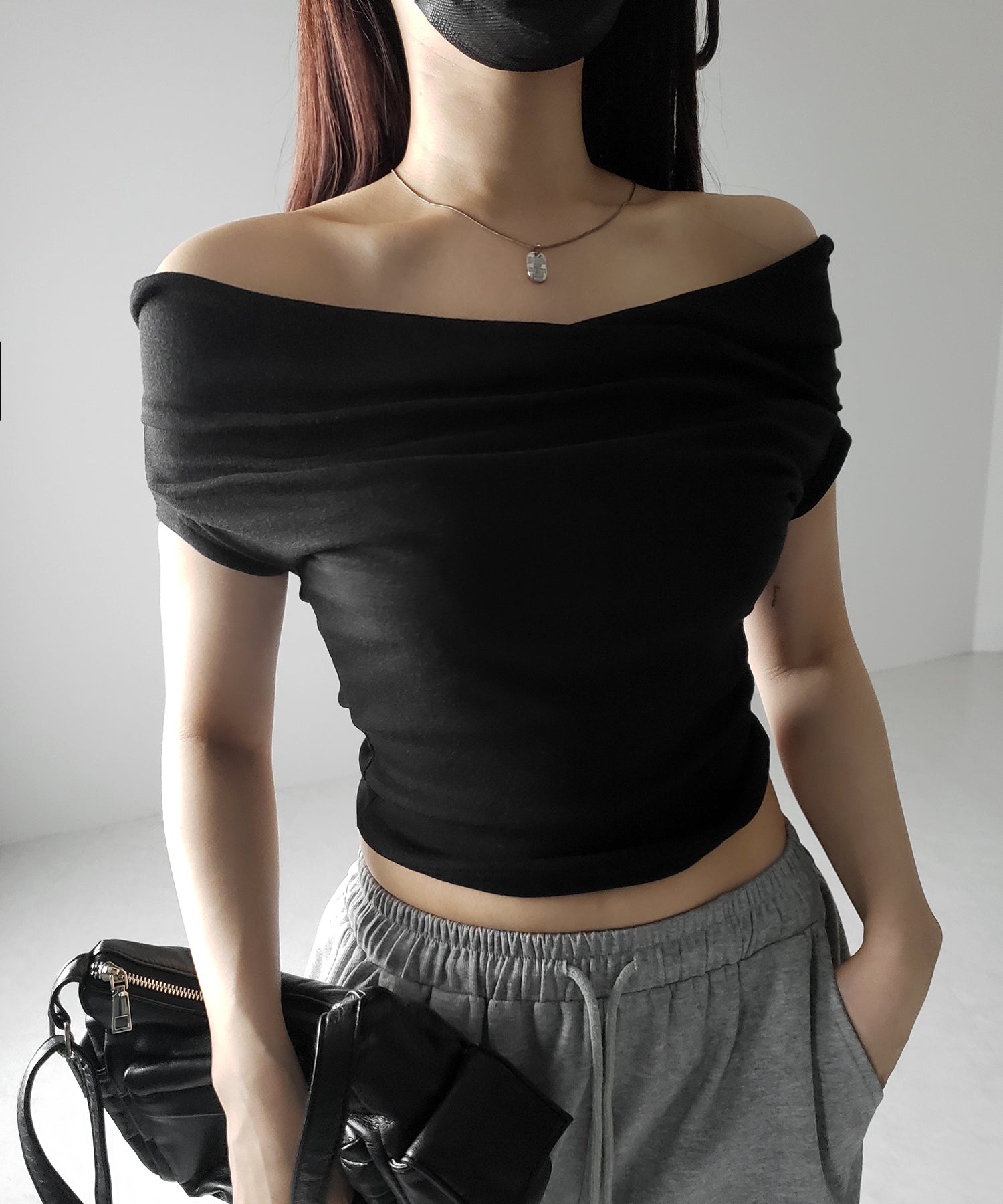 【 2color 】オフショルギャザーノースリーブトップス / off shoulder gather nosleeve tops