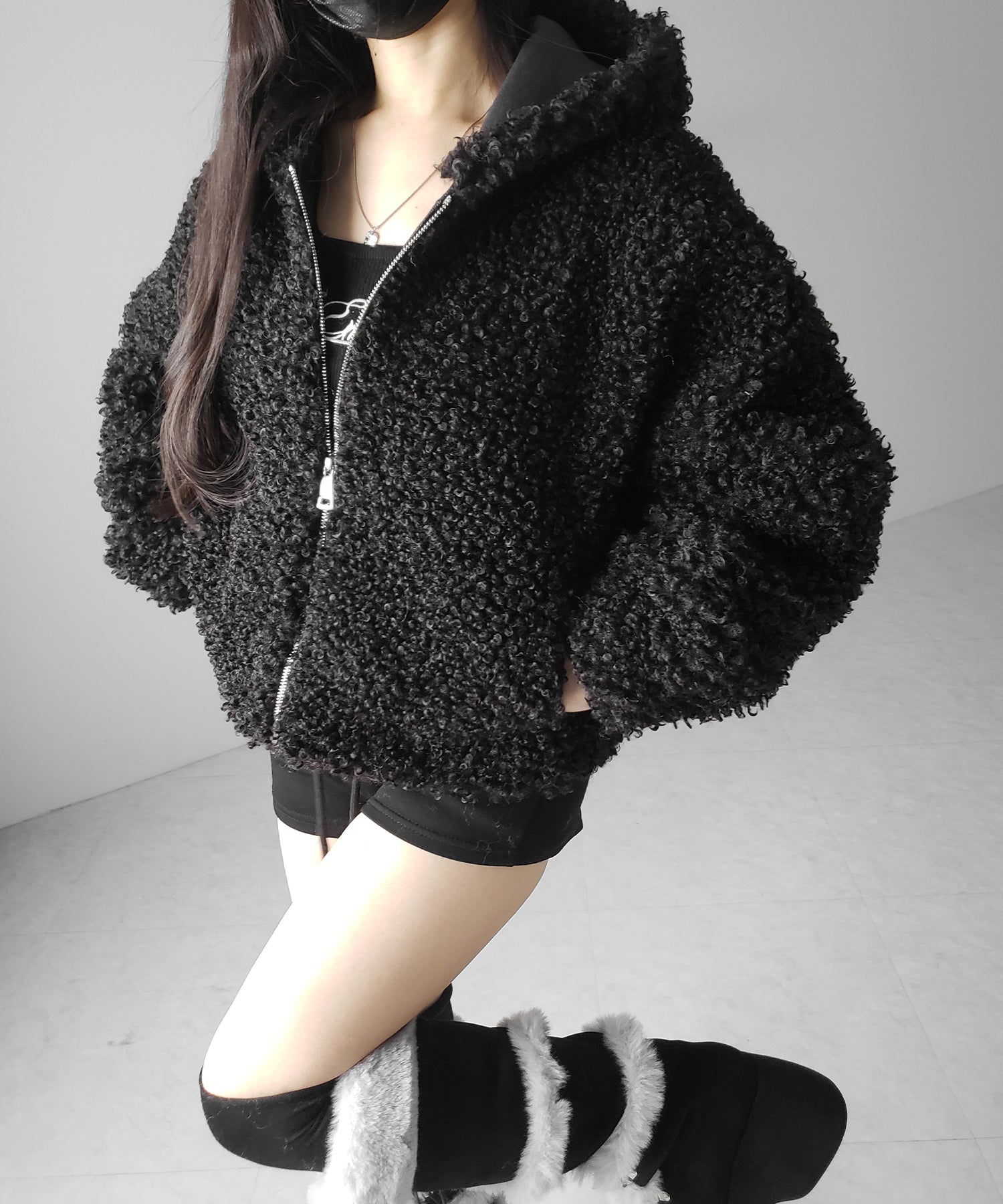 テディボアジップアップフーディクロップドコート / teddy boa zipup hoodie cropped cat