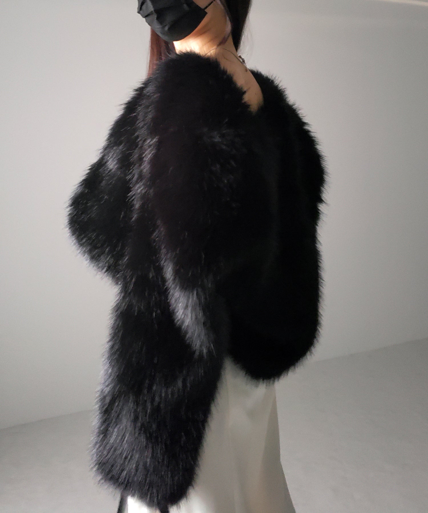 ノーカラーショートフェイクファーコート