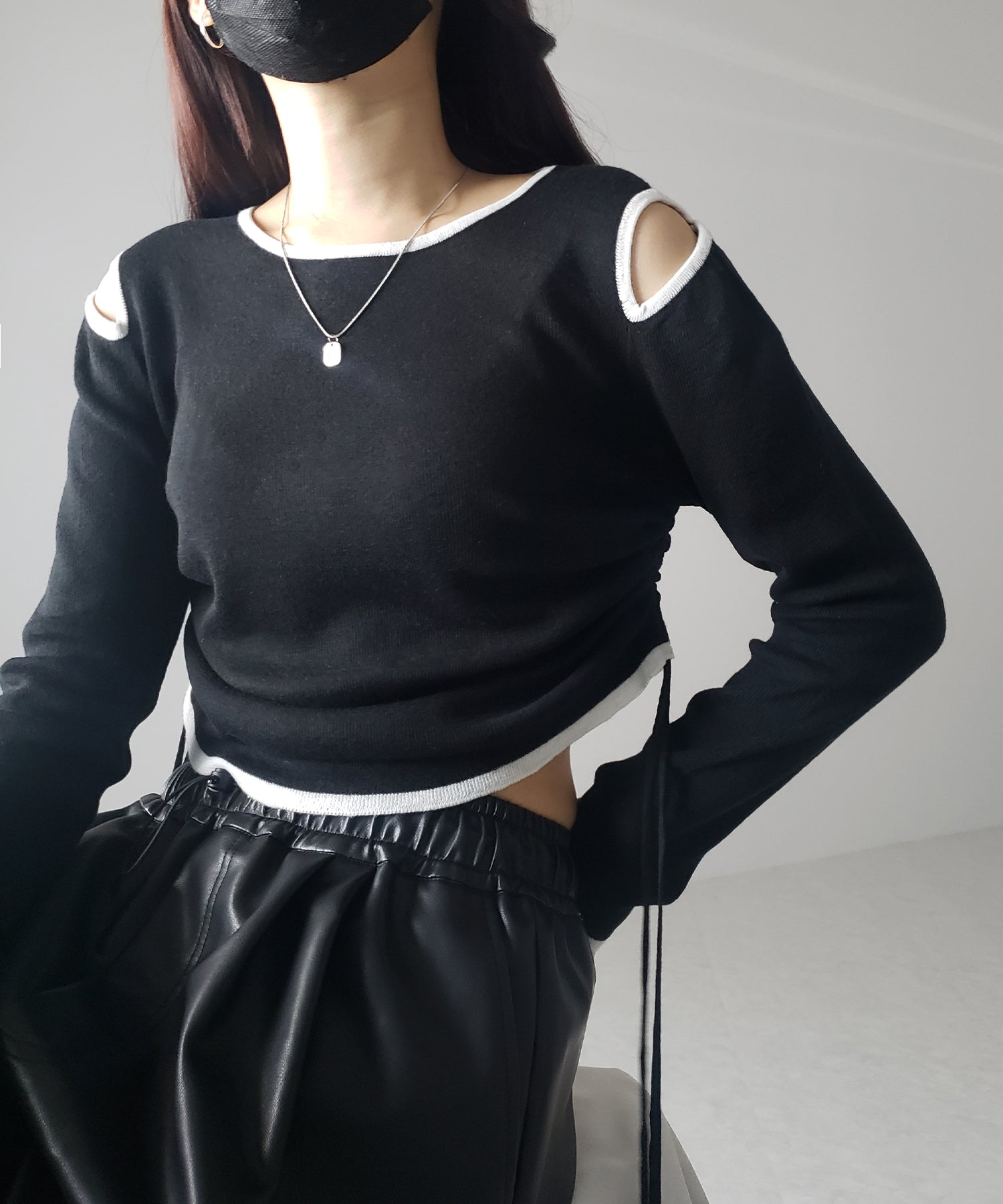 【 4color 】パイピングカットアウトサイドリボンニットトップス