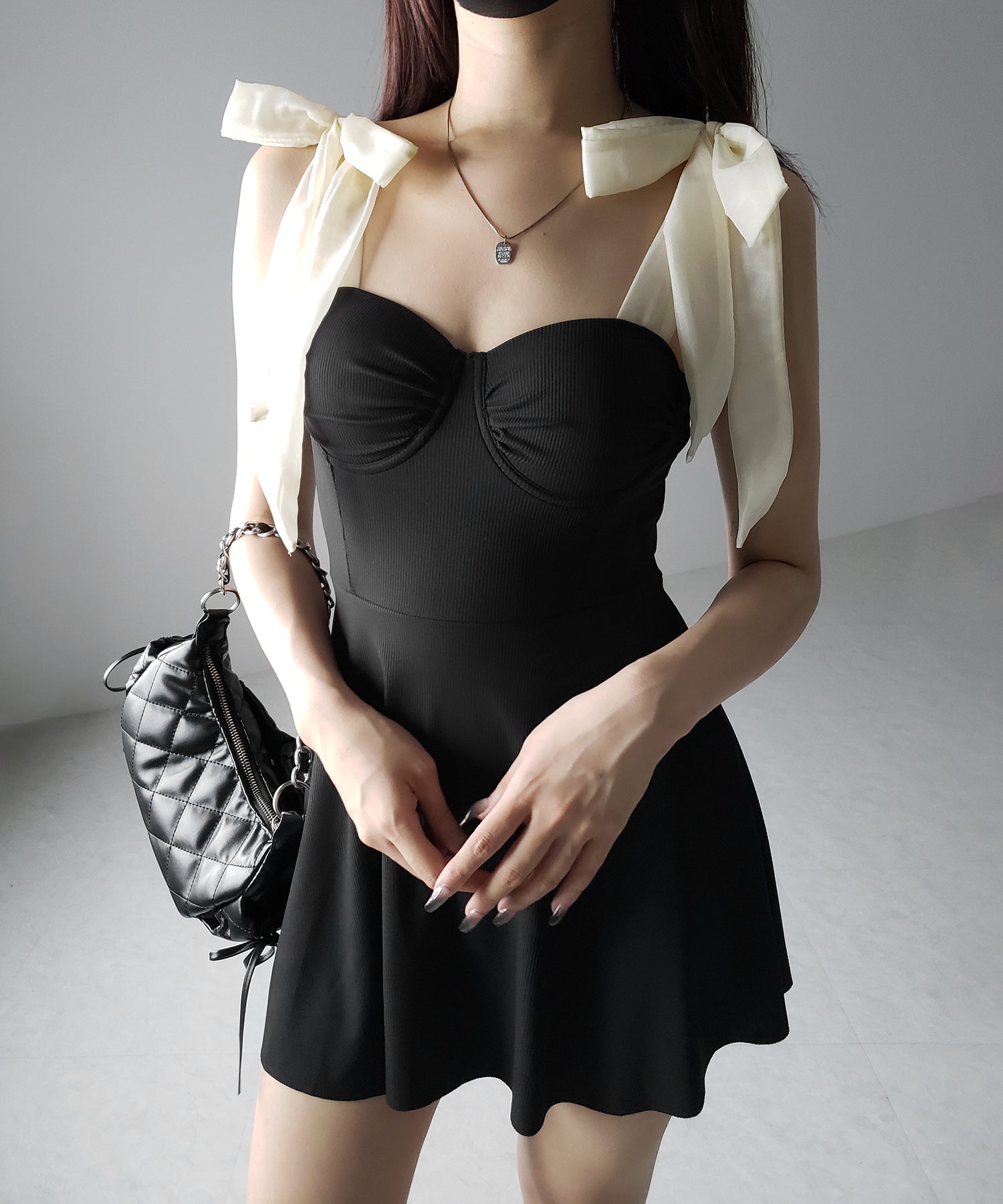 【 レディース水着 】ショルダーリボンバイカラーワンピース水着 / shoulder ribbon bicolor onepiece swimwear