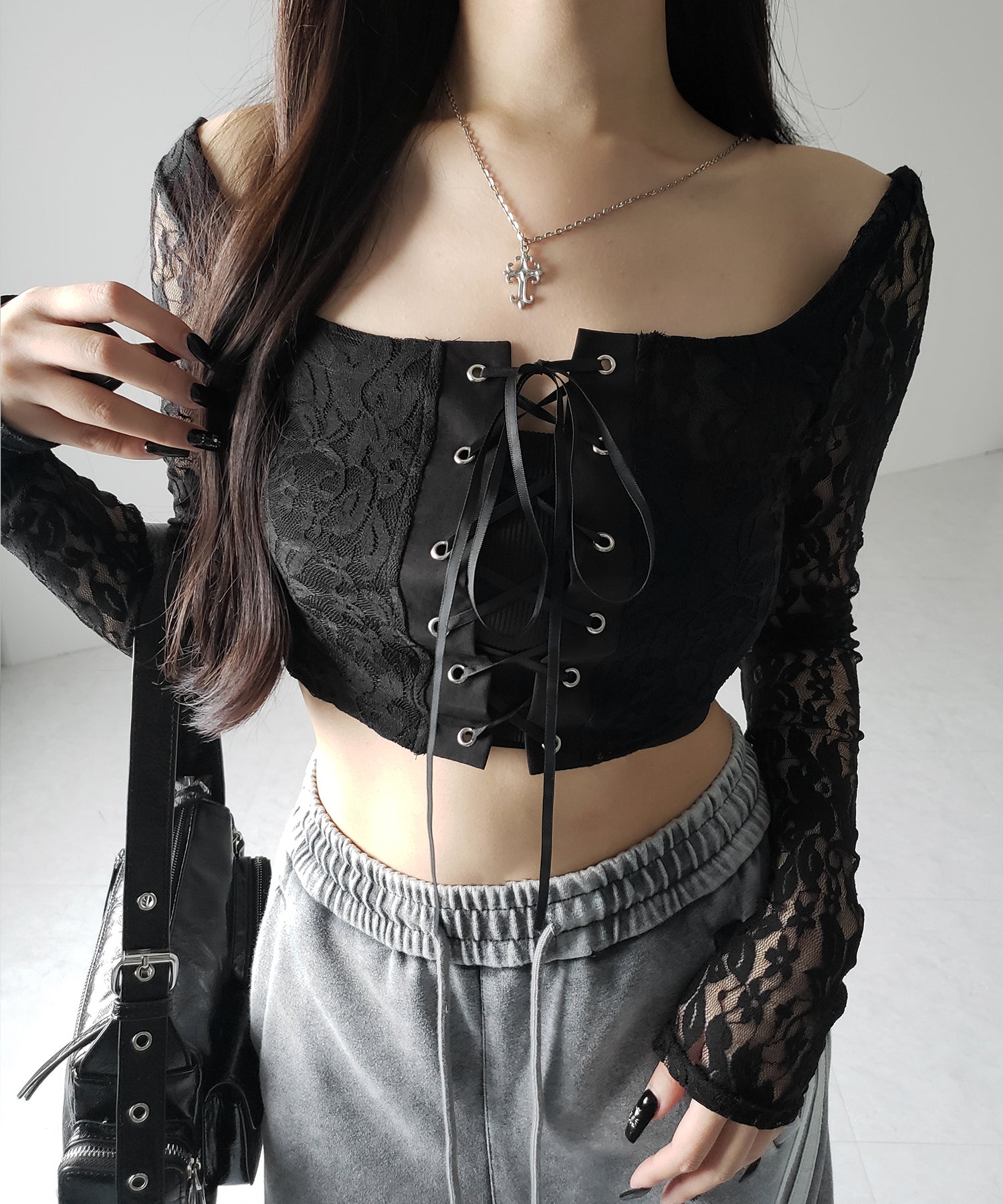 【 2color 】レースアップコルセットリボンショートレーストップス / laceup corset ribbon short lace tops