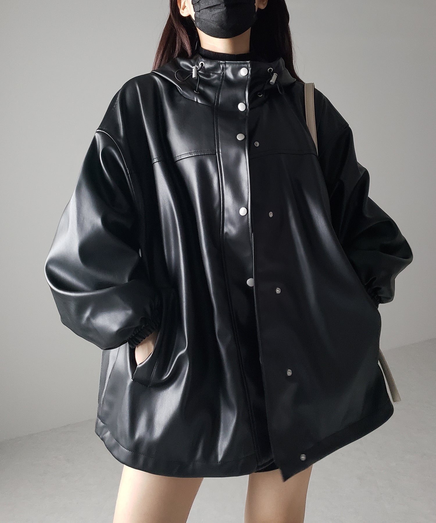 【 裾が絞れる2WAY / 3color 】フェイクレザービッグシルエットマウンテンパーカー