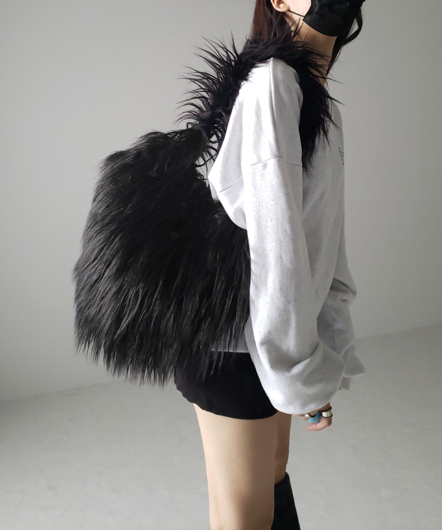 【 4color 】シャギーファーハートショルダーバッグ / shaggy fur heart shoulder bag