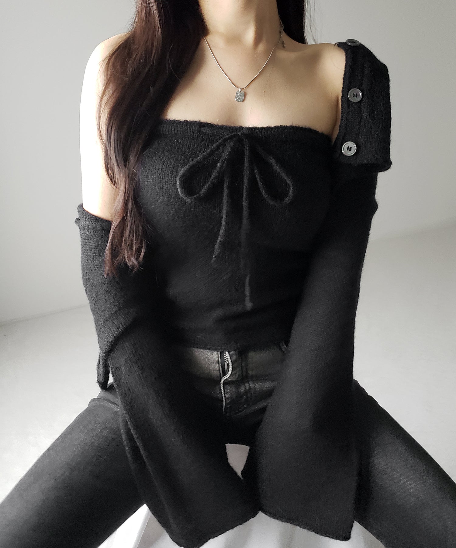 【 2点セット 】フロントリボンニットベアトップ + 長袖ショートカーディガン SET / front ribbon knit bare top + long sleeve short cardigan set