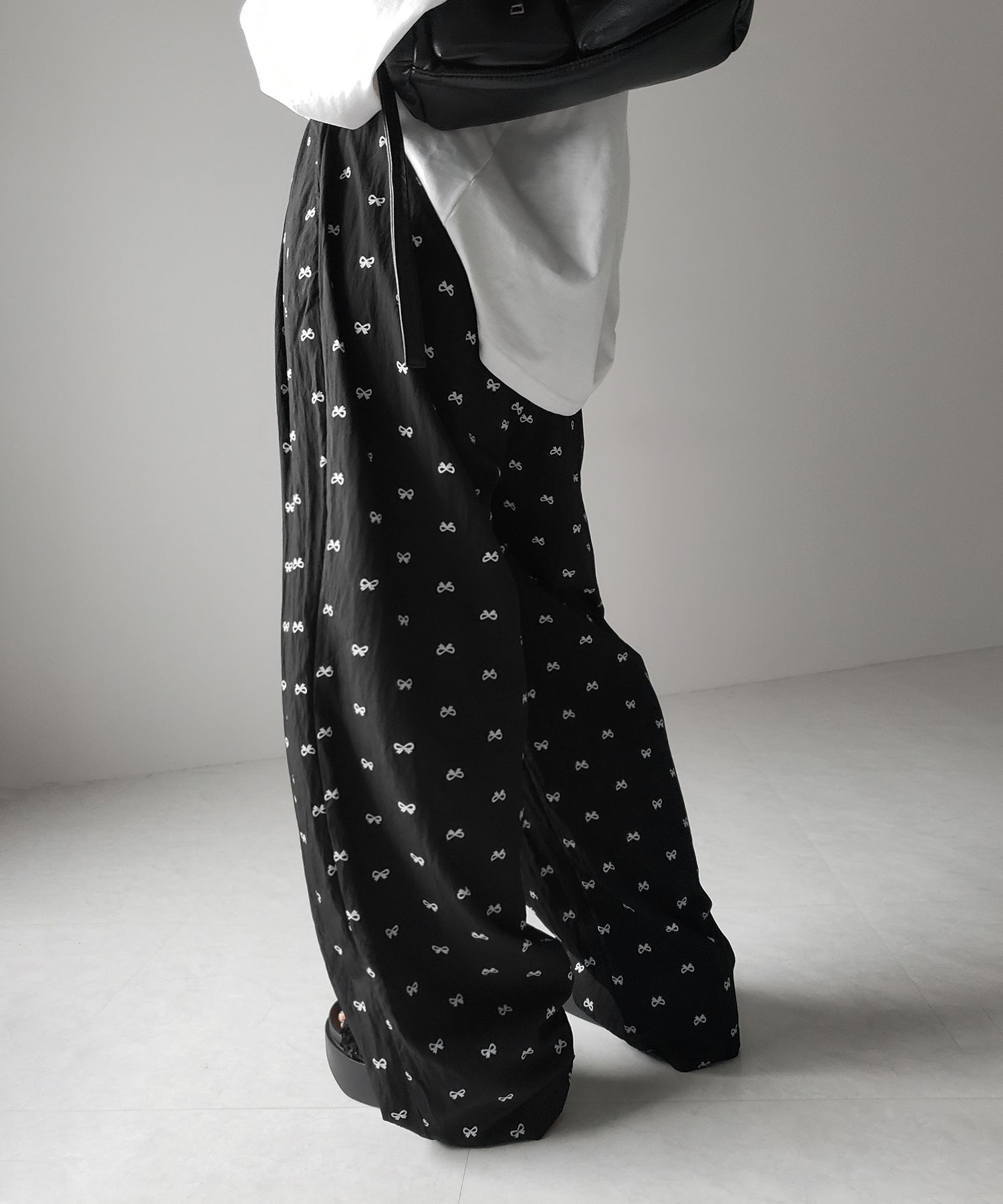 【 2color 】リボンプリントワイドイージーパンツ / ribbon print wide easy pants