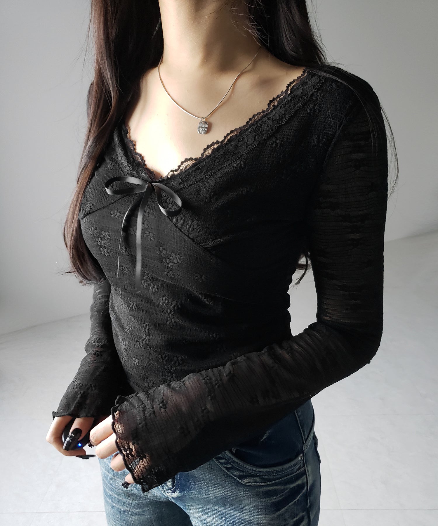 フロントリボンレイヤードレーストップス / front ribbon layered lace tops