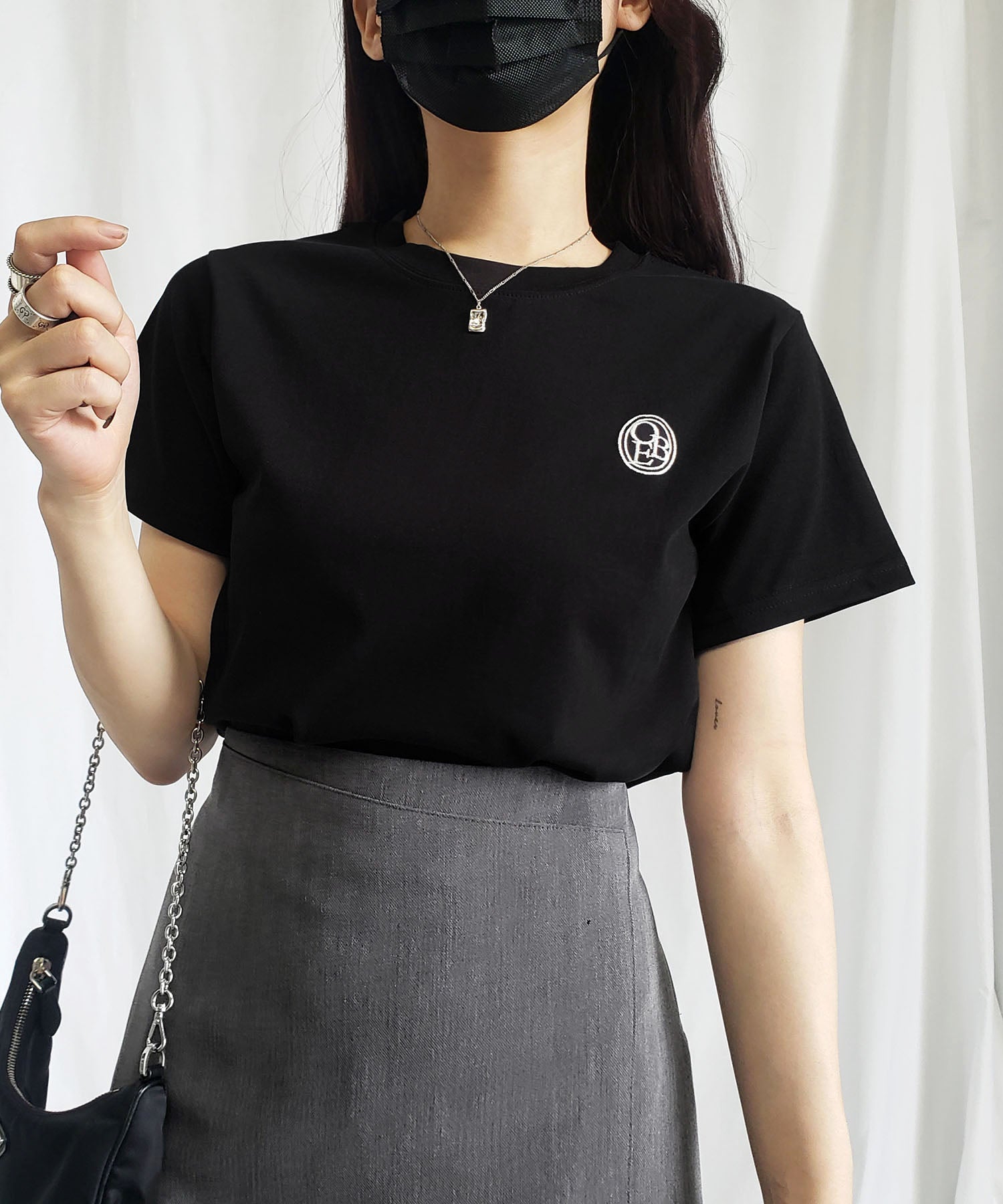 OBE刺繍 ミニロゴTシャツ【 韓国製 】