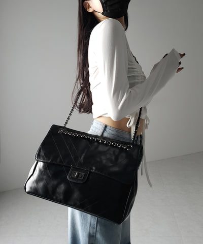 2WAY チェーンフェイクレザーフラップショルダーバッグ / 2WAY chain fake leather flap shoulder bag