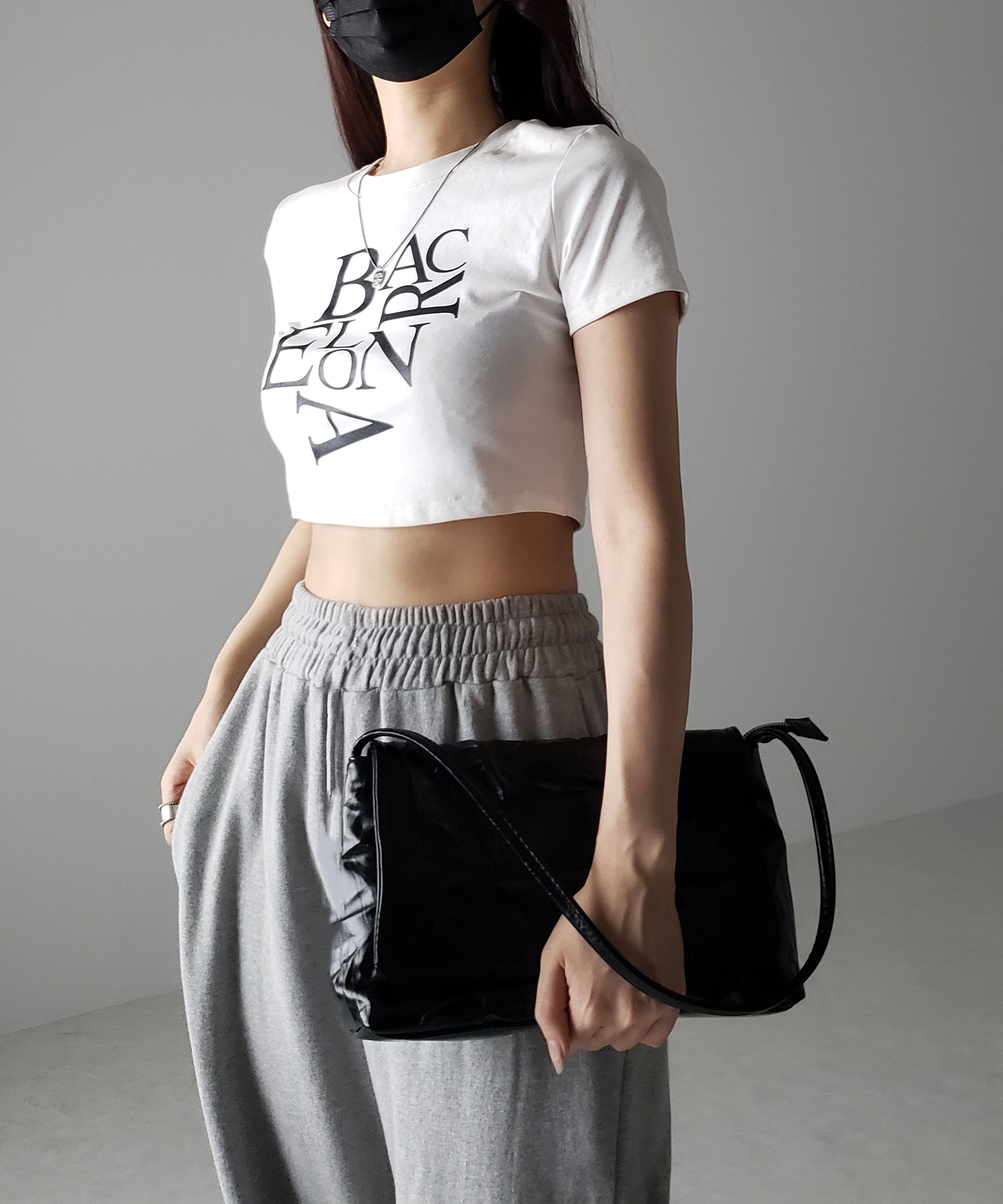 【 2color 】クラッシュレザースクエアショルダーバッグ