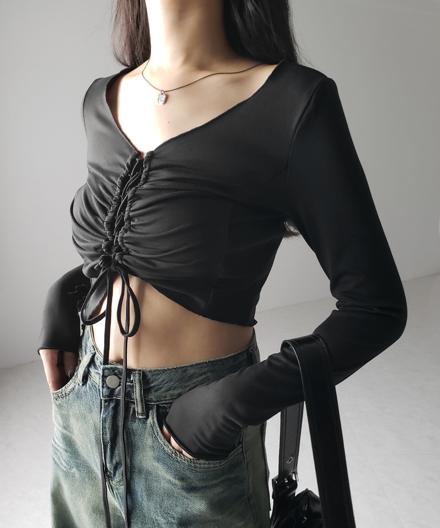 レースアップショートスリムカットソートップス / lace up short slim cut and sew tops