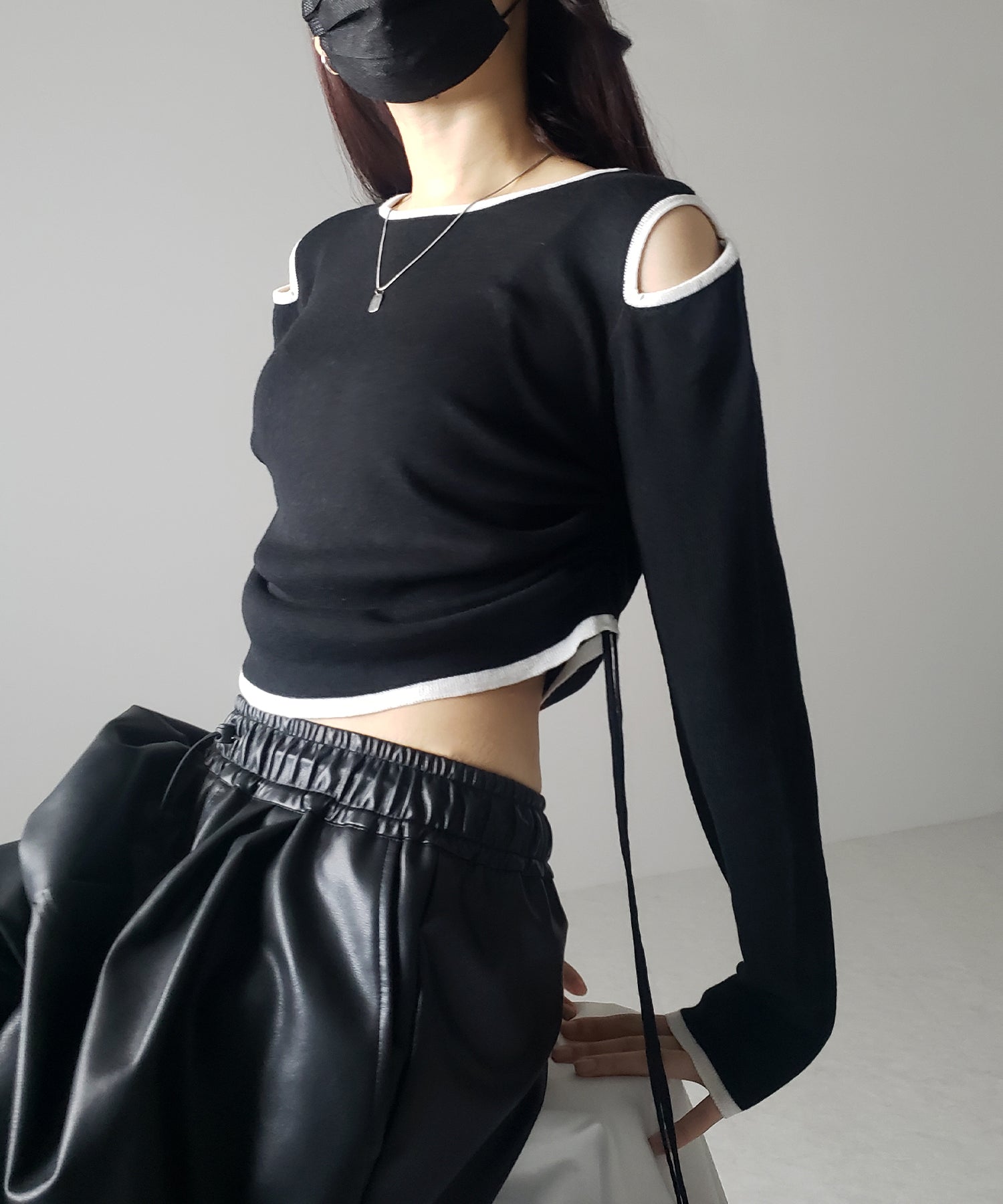 【 4color 】パイピングカットアウトサイドリボンニットトップス