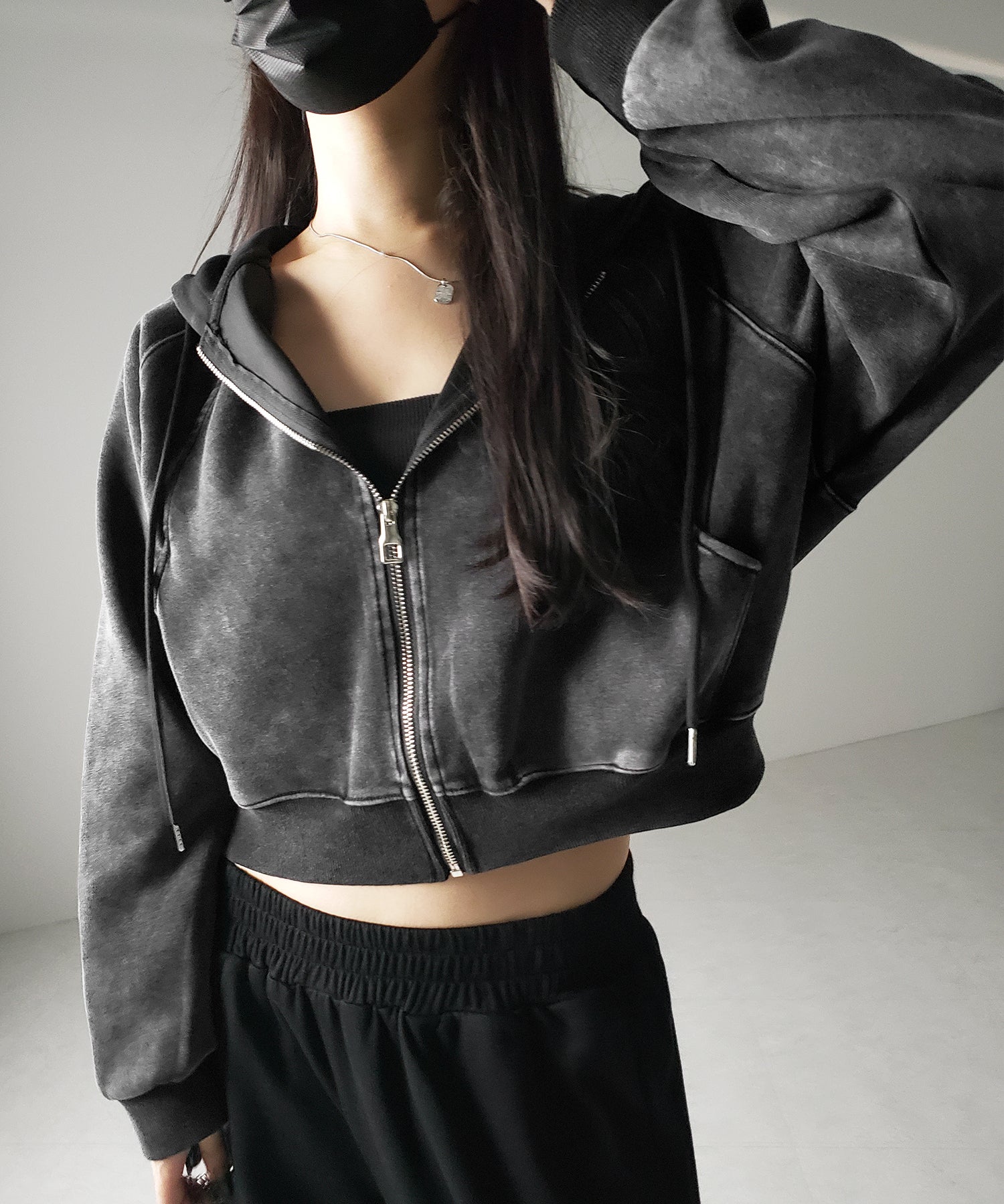 ピグメントヴィンテージショートジップパーカー / pigment vintage short zip hoodie