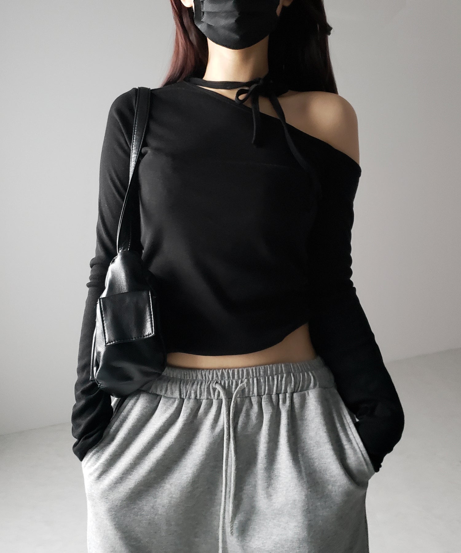 【 2WAY 】ストラップチョーカーリボンワンショルダーTシャツ