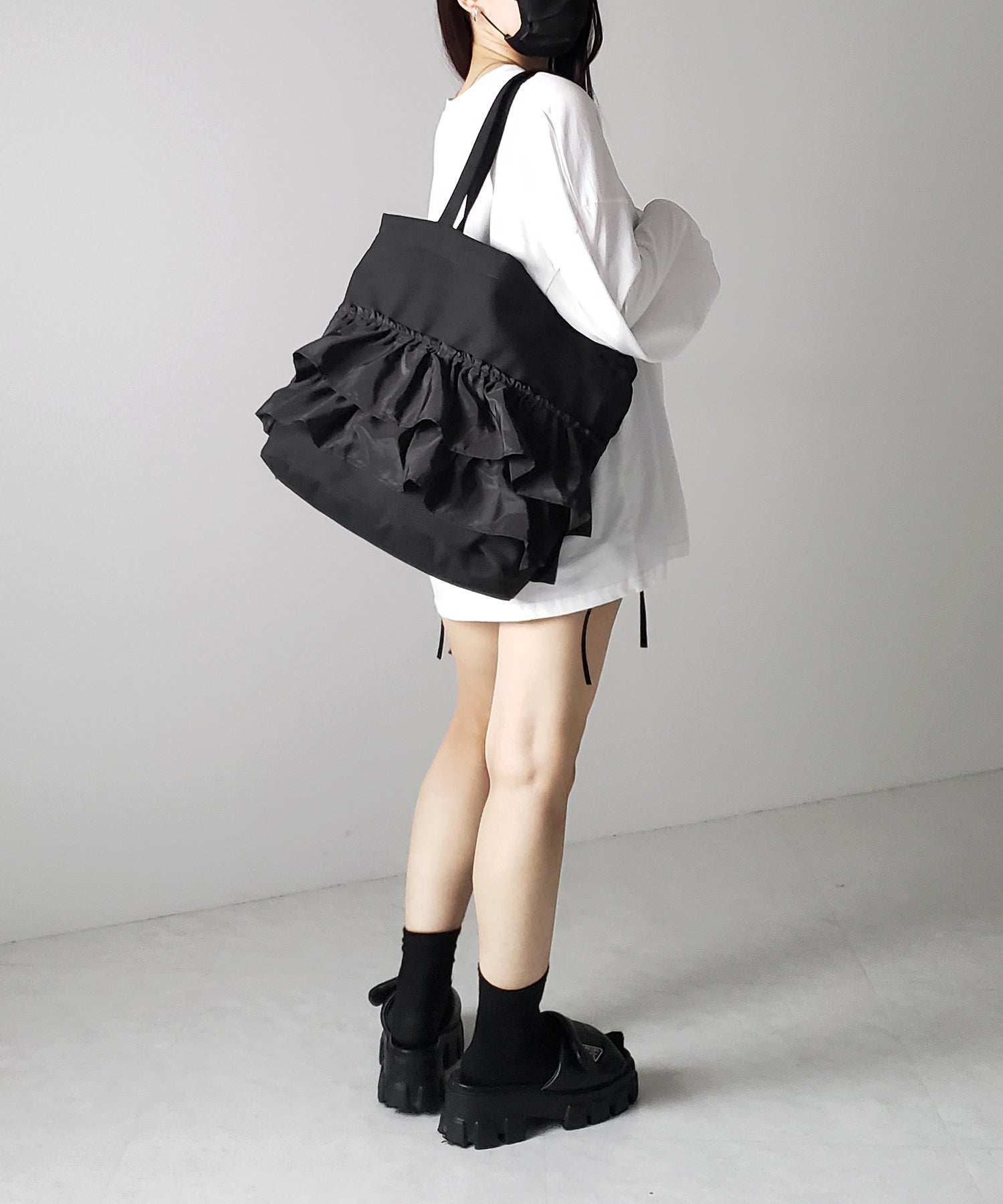 ティアードフリルBIGキャンバストートバッグ / tiered frill big canvas tote bag