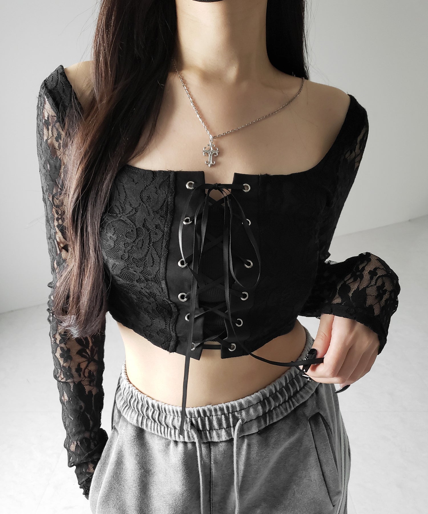 【 2color 】レースアップコルセットリボンショートレーストップス / laceup corset ribbon short lace tops