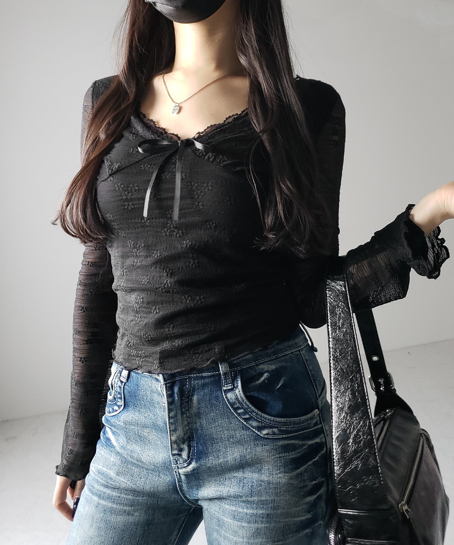 フロントリボンレイヤードレーストップス / front ribbon layered lace tops