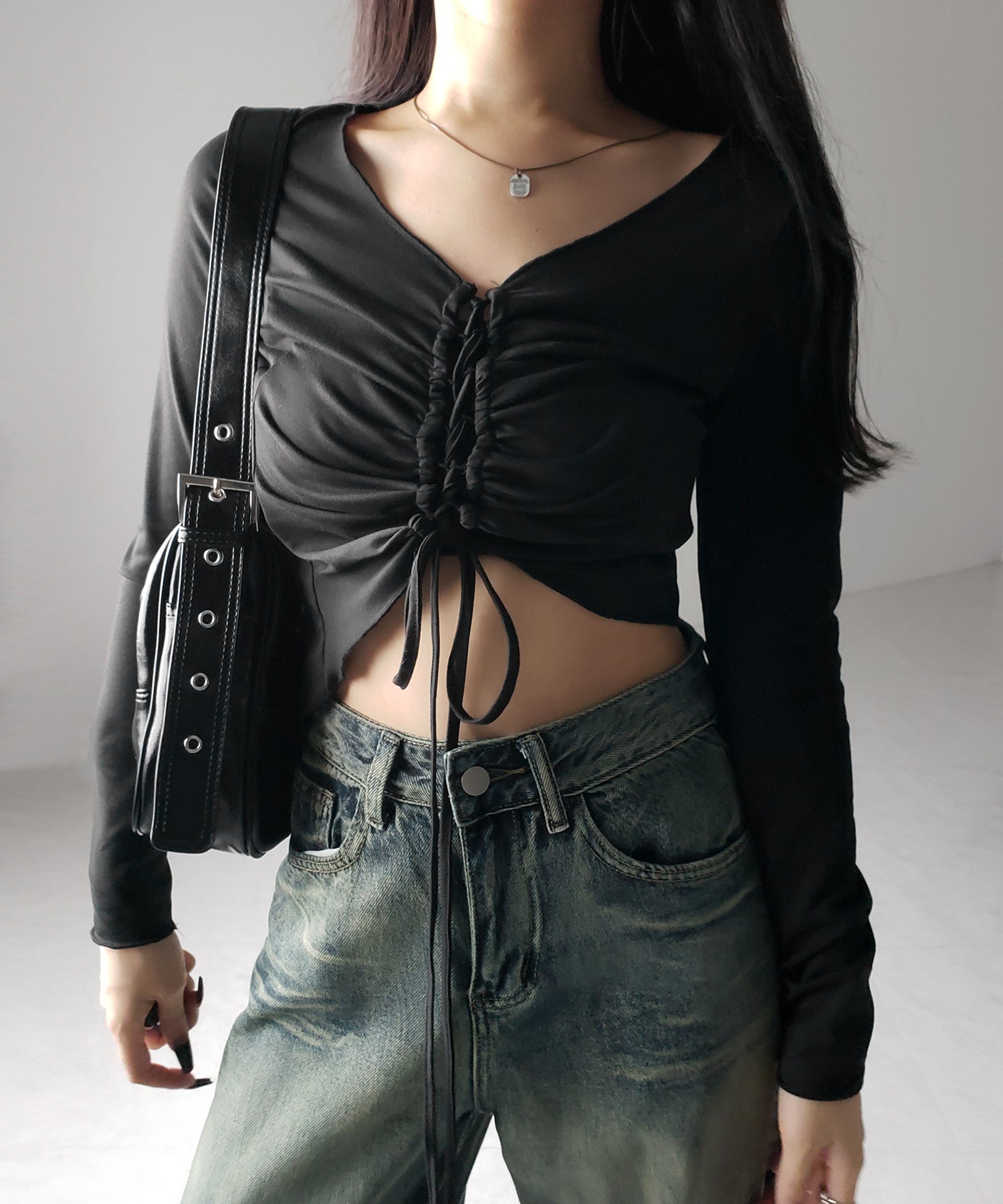 レースアップショートスリムカットソートップス / lace up short slim cut and sew tops
