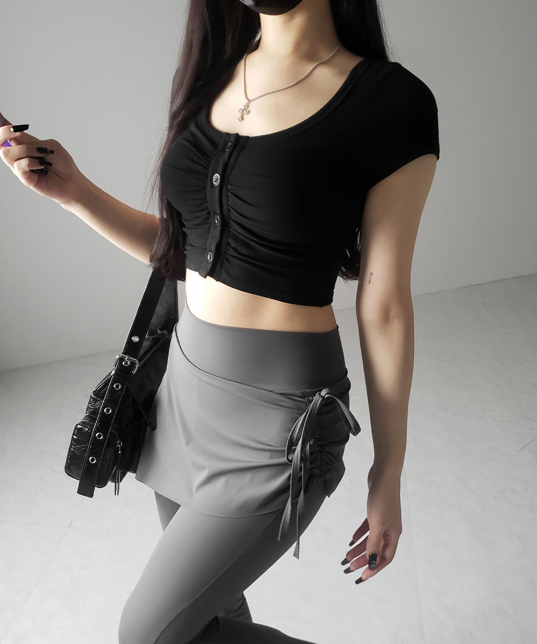 フロントボタンスクエアネックギャザースリムTシャツ / front button square neck gather slim T-shirt