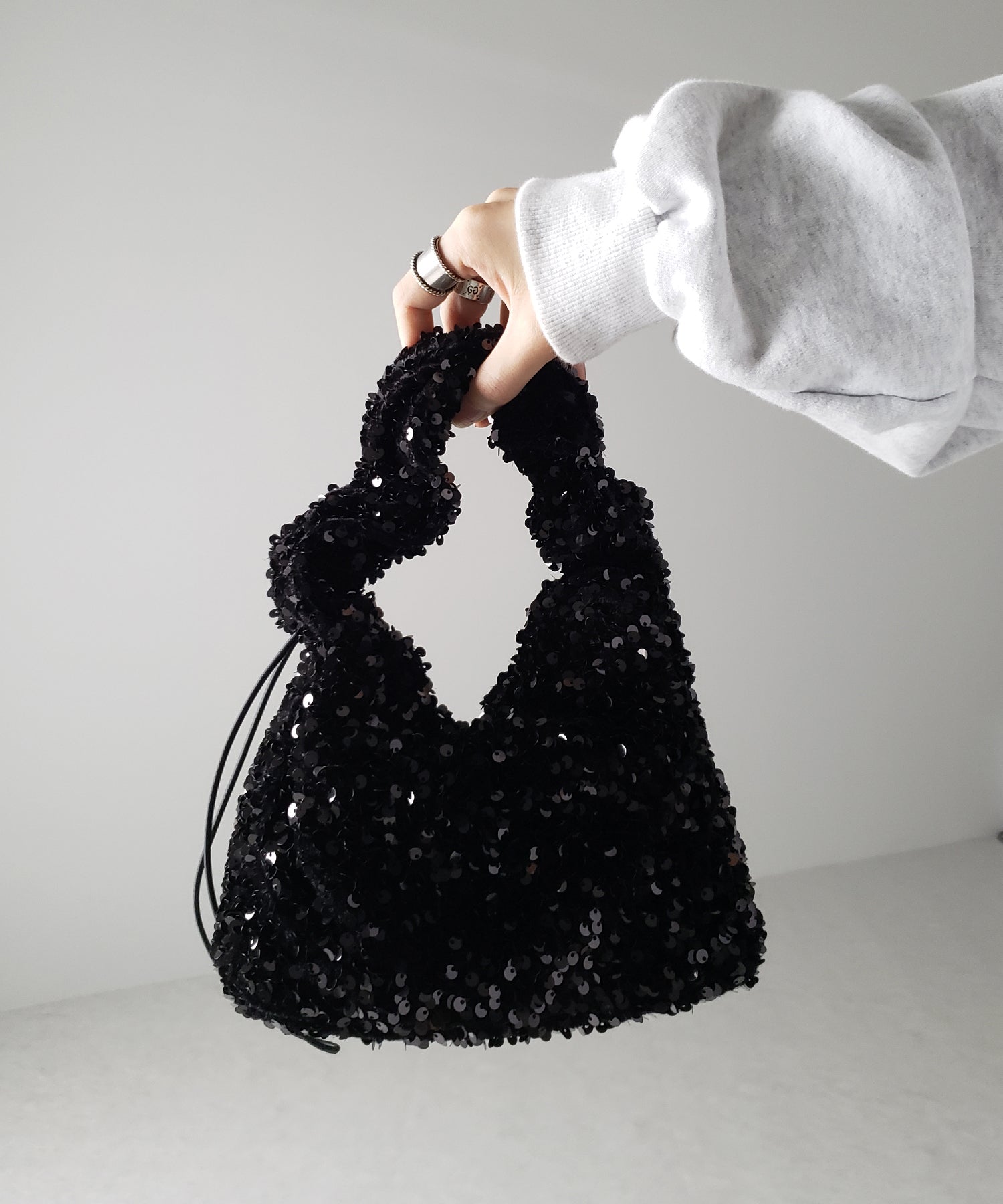 【 2color 】スパンコールシャーリングスクエアハンドバッグ
