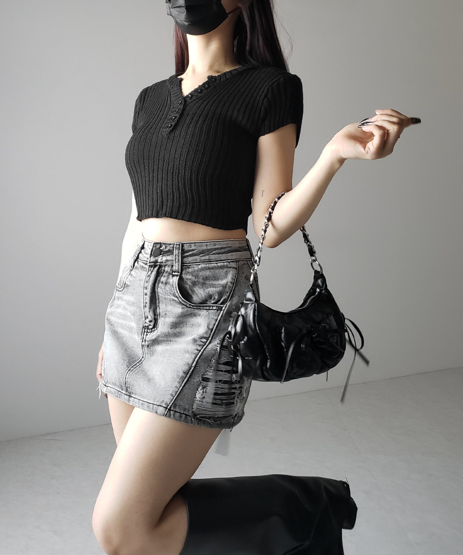 キーネックショートサマーリブニットトップス / Key neck short summer rib knit tops