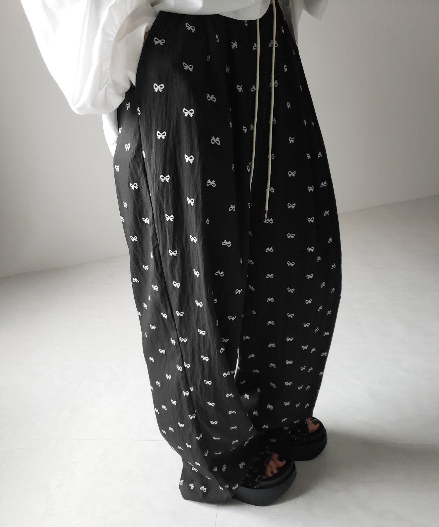 【 2color 】リボンプリントワイドイージーパンツ / ribbon print wide easy pants