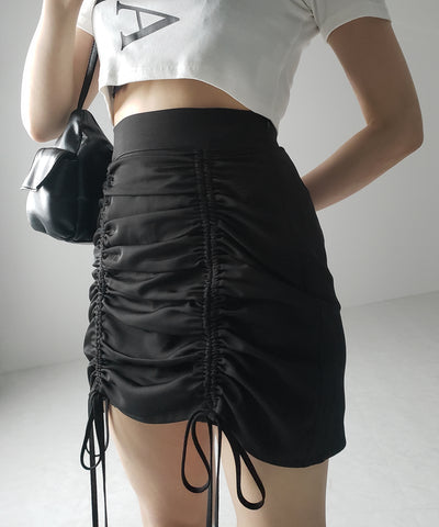 【 インパン裏地付 / セルフカット調節可能 】 ストラップダブルリボンシャーリングミニスカート / strap double ribbon shirring mini skirt