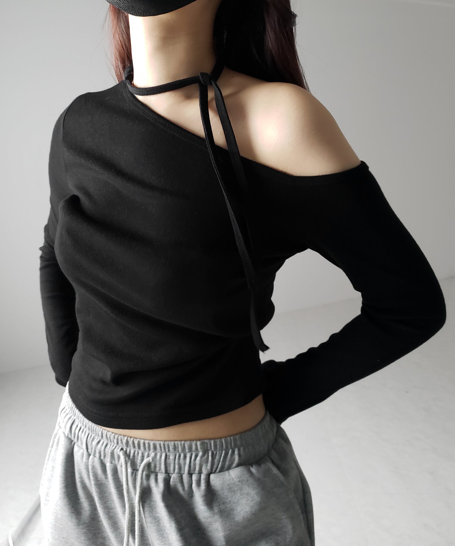 【 2WAY 】ストラップチョーカーリボンワンショルダーTシャツ