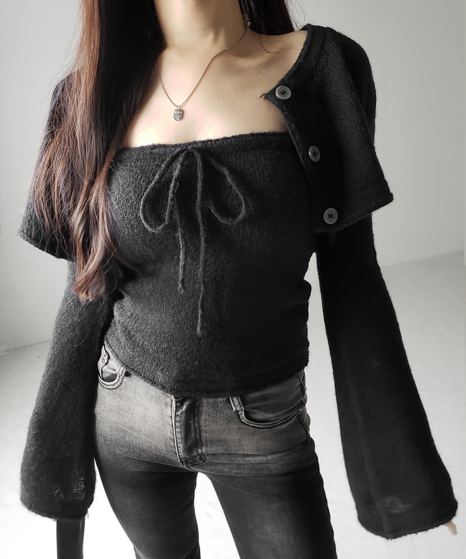 【 2点セット 】フロントリボンニットベアトップ + 長袖ショートカーディガン SET / front ribbon knit bare top + long sleeve short cardigan set