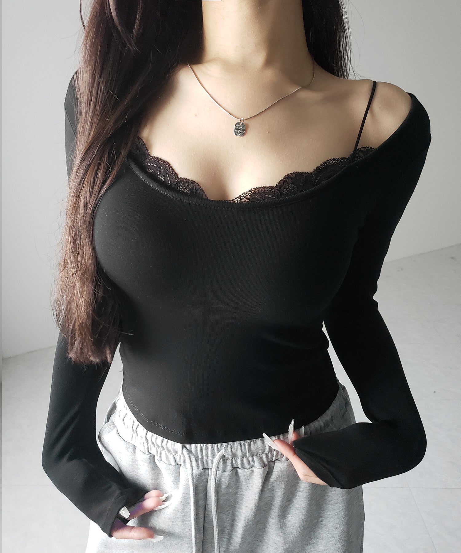 【 カップ付き 】裏起毛レースレイヤードぴちカットソートップス / urakimo square neck pichi cutsew tops