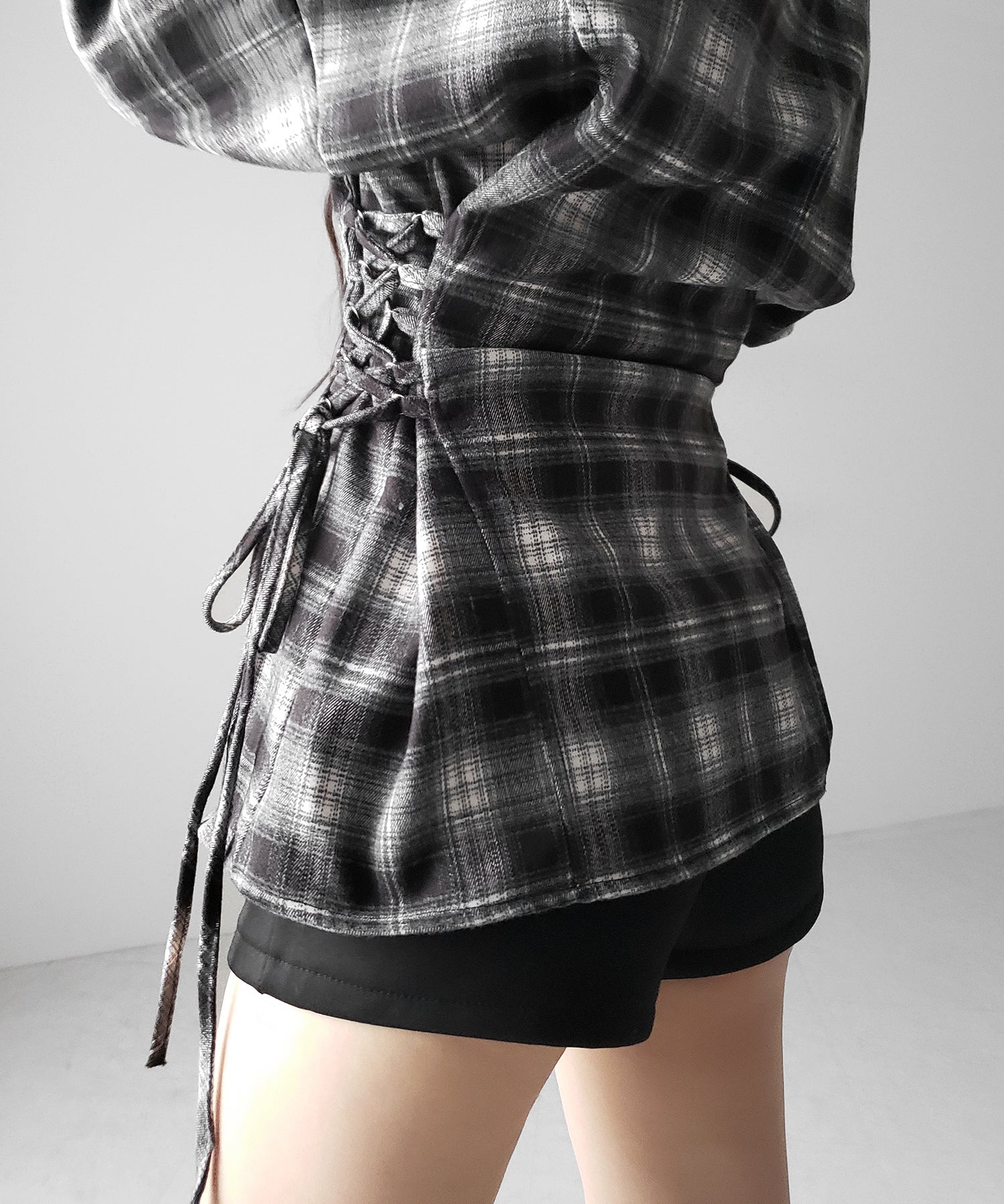 レースアップリボンスリムラインチェックネルシャツ / lace up ribbon slim line check flannel shirt