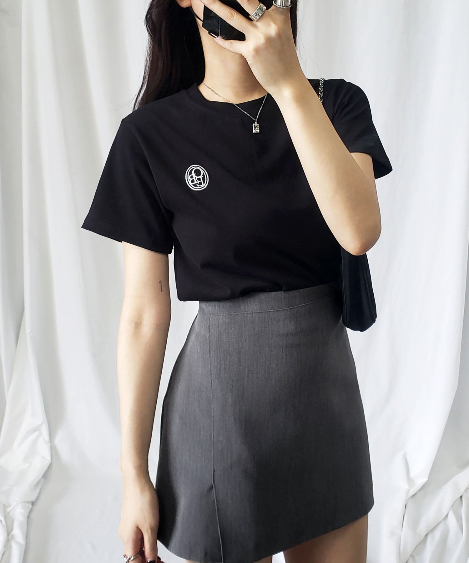 OBE刺繍 ミニロゴTシャツ【 韓国製 】