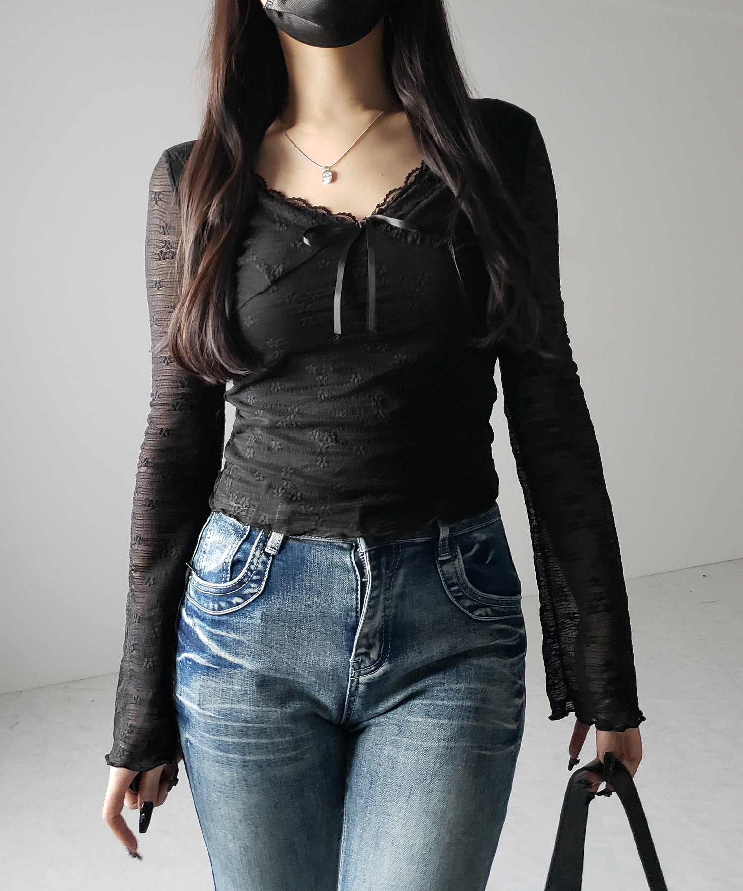 フロントリボンレイヤードレーストップス / front ribbon layered lace tops