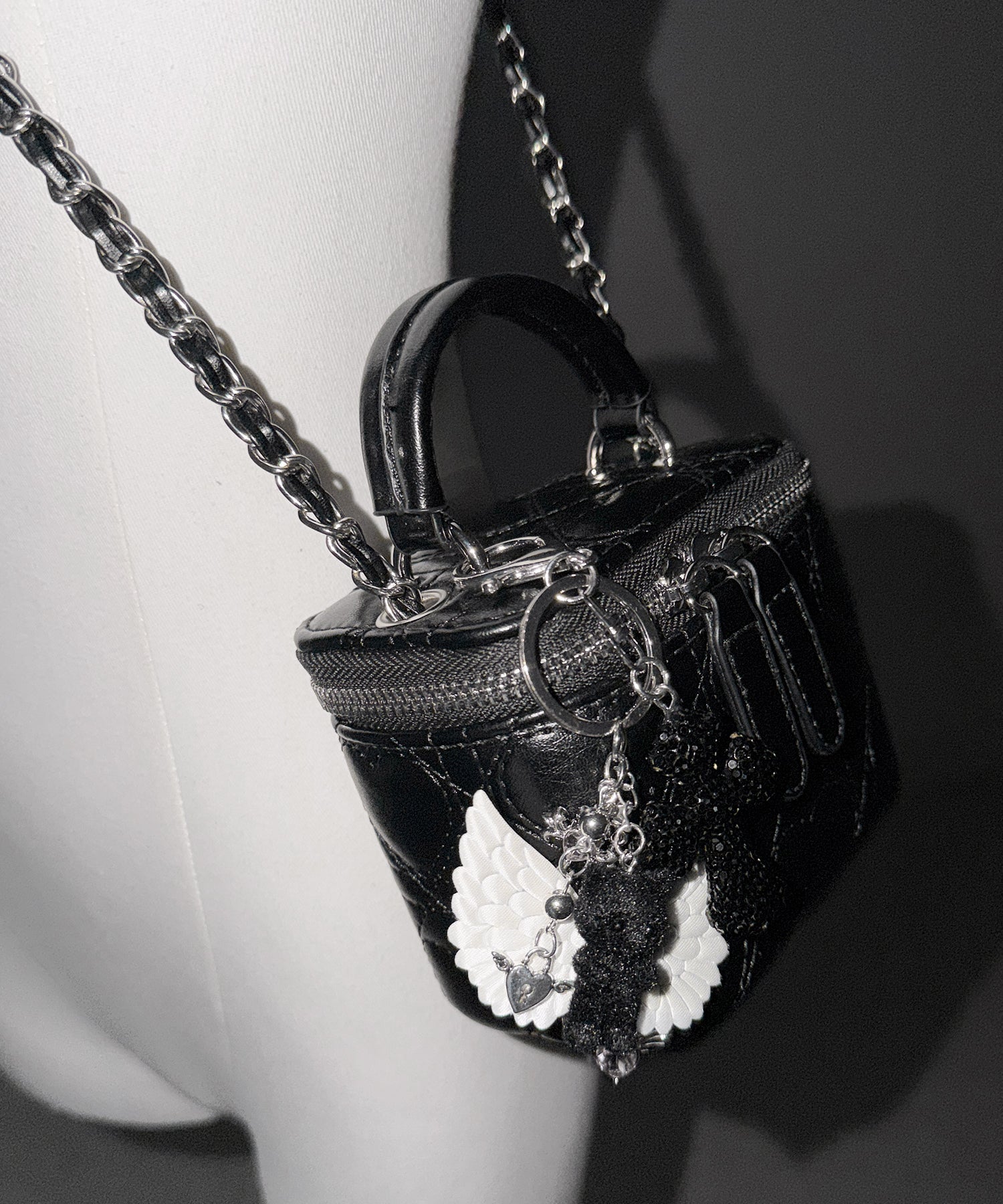 ハートキルティングミニバニティバッグ / heart quilted mini vanity bag