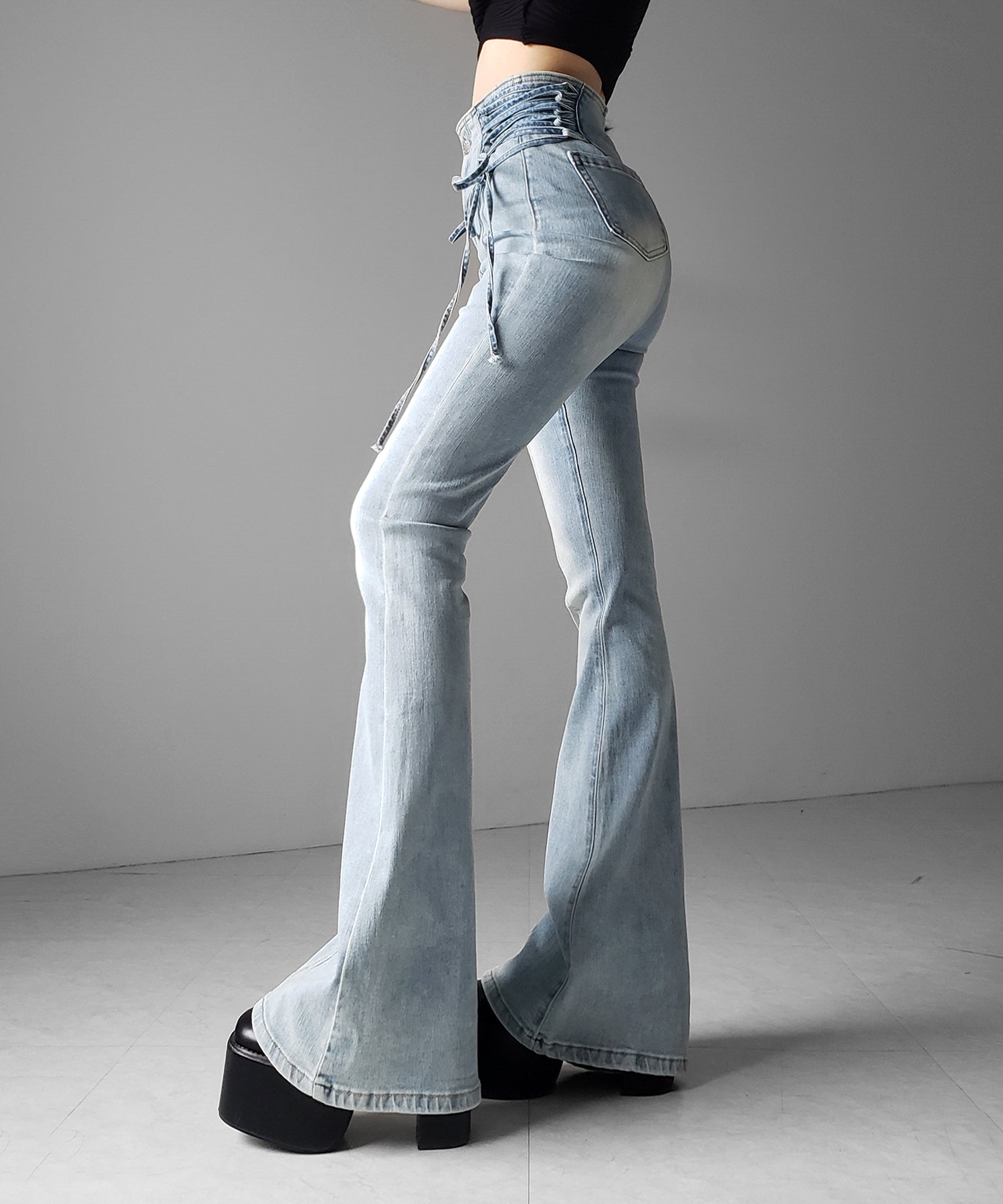 サイドレースアップリボン美脚ストレッチフレアデニム / side laceup ribbon slim leg stretch flare denim