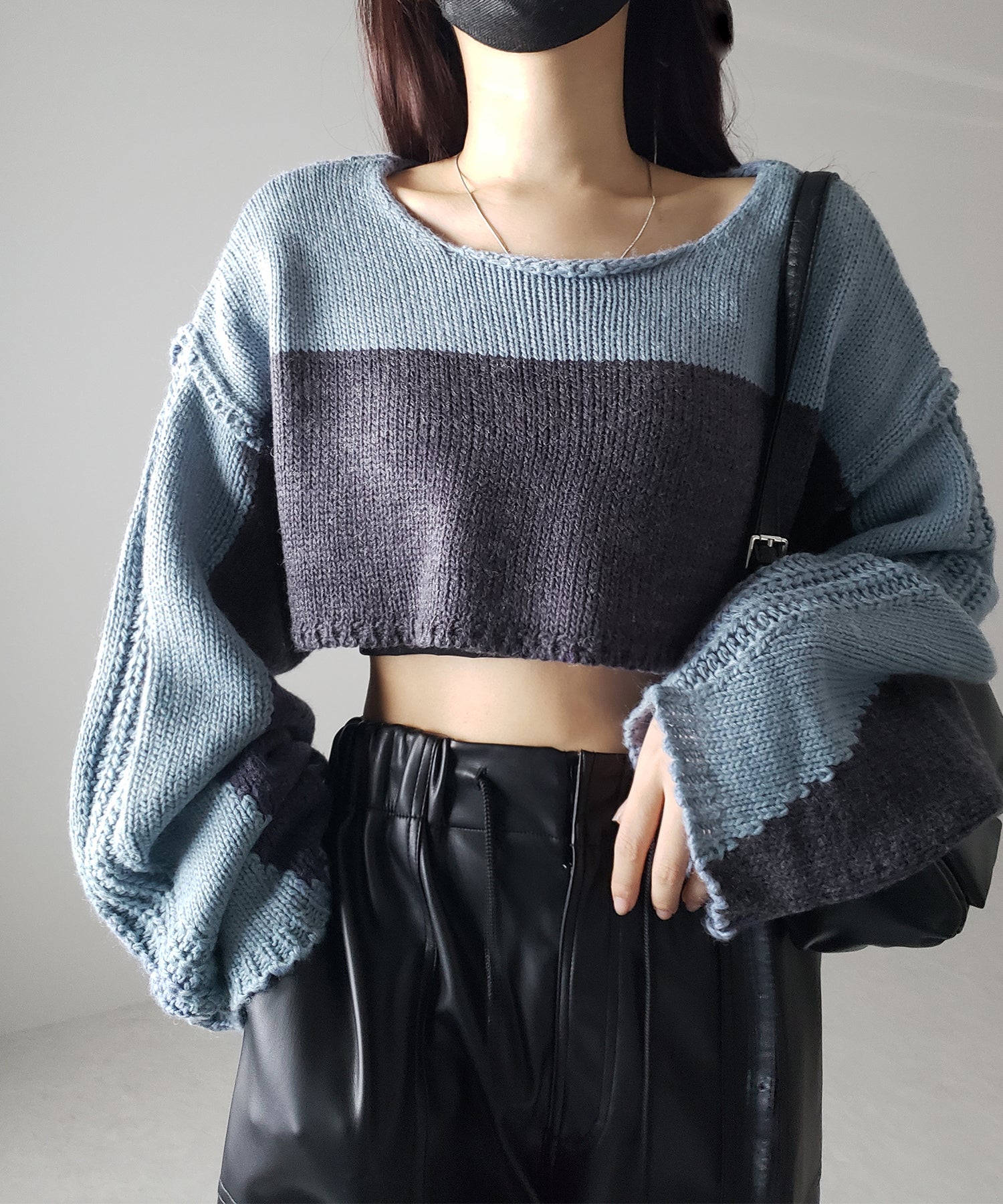 【 ワンショルにもできる 2WAY 】バイカラーデザインブロッキングショートニット