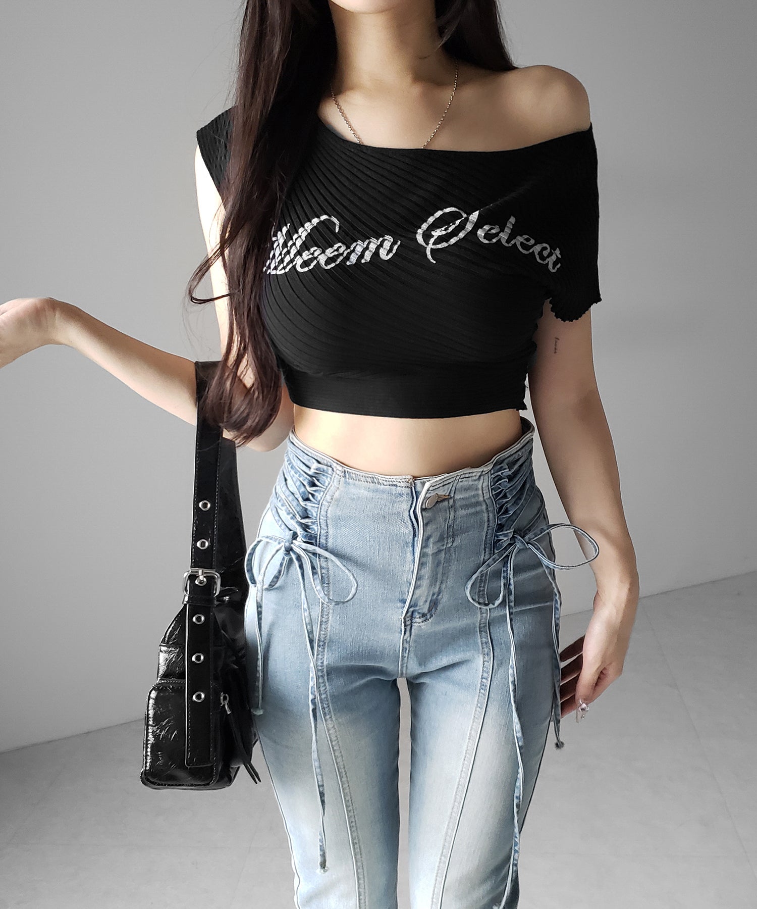 サイドレースアップリボン美脚ストレッチフレアデニム / side laceup ribbon slim leg stretch flare denim