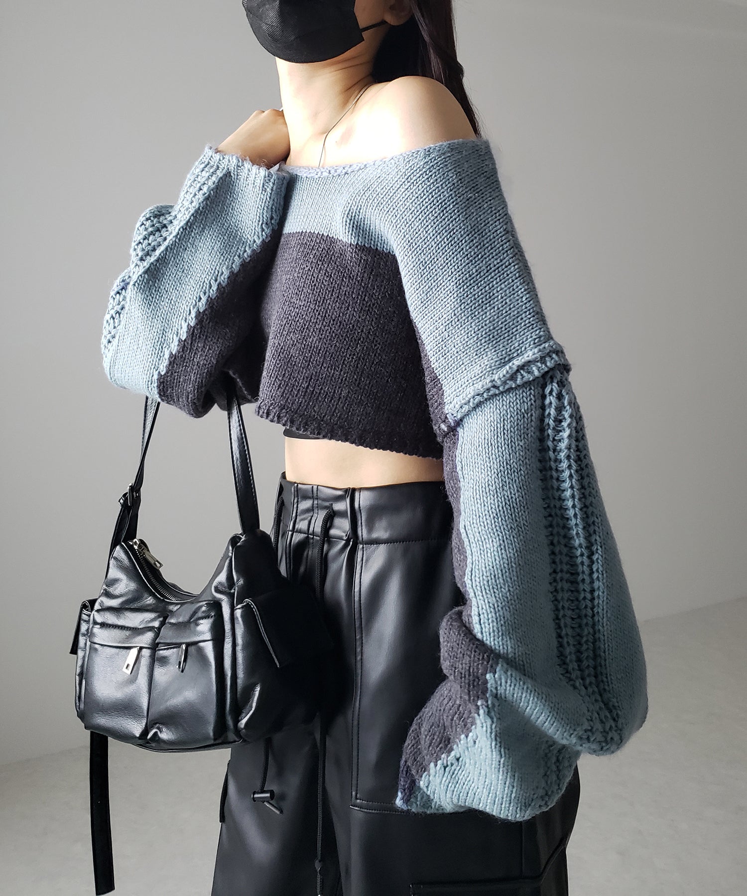 【 ワンショルにもできる 2WAY 】バイカラーデザインブロッキングショートニット
