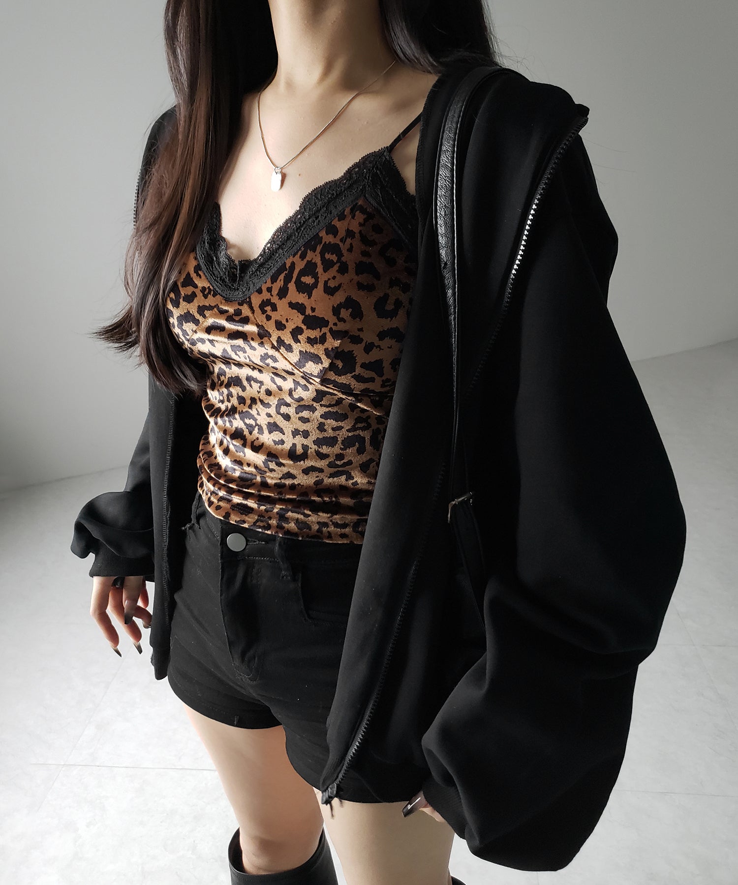 【 カップ付き 】レオパードベロアレースキャミビスチェ / reopard velor lace camisole bustier
