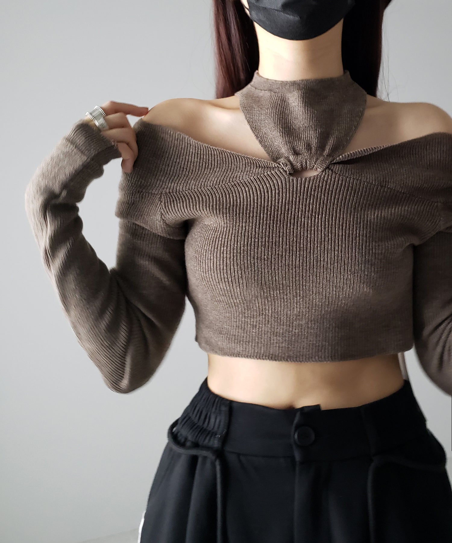 【 3 color 】カットアウトオフショルショートリブニット
