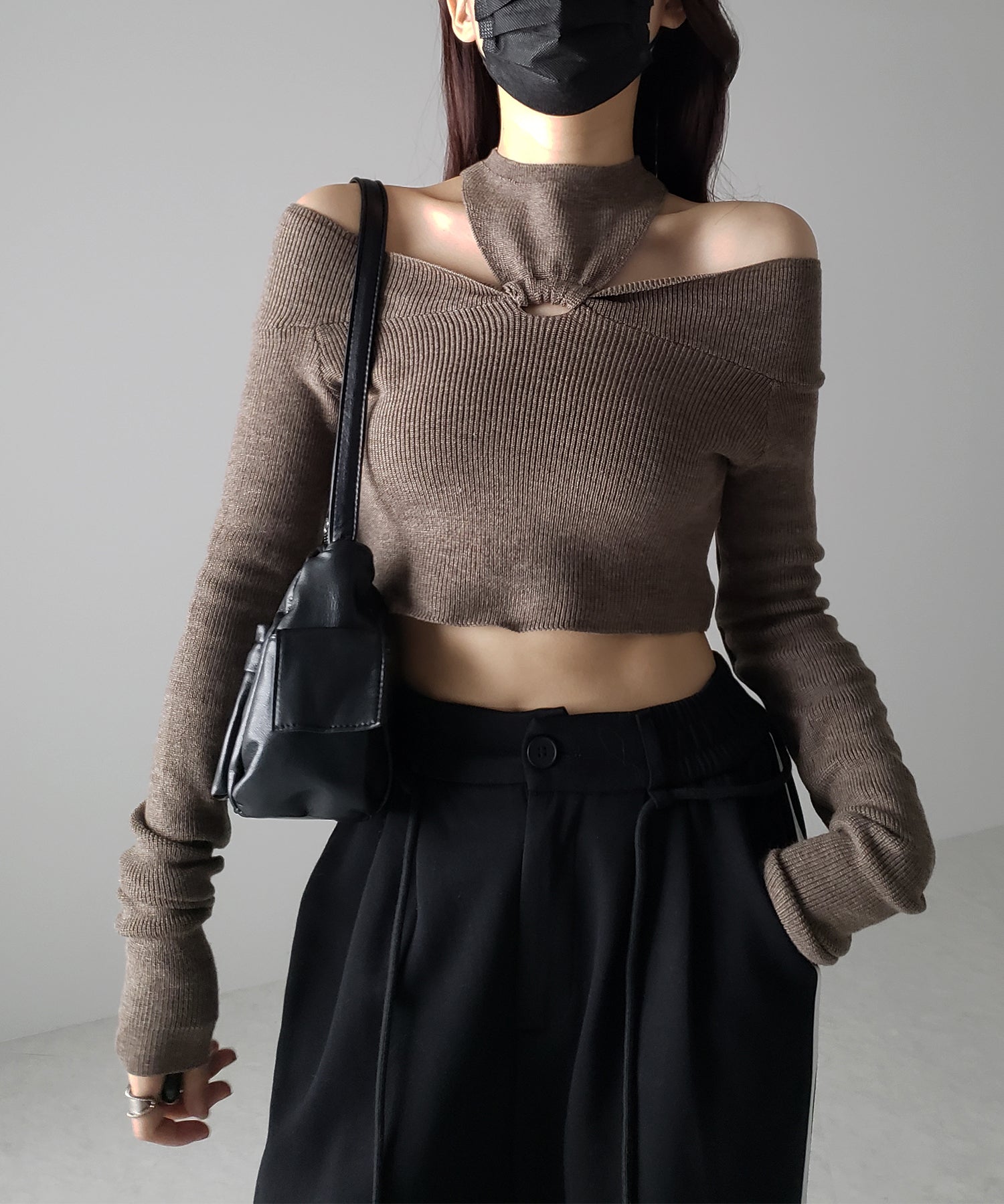 【 3 color 】カットアウトオフショルショートリブニット